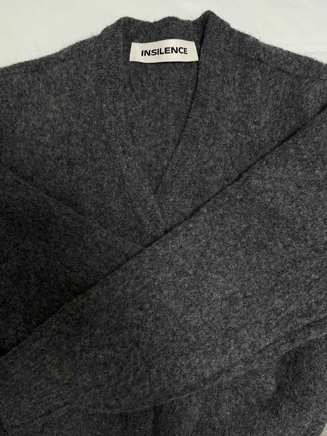 인사일런스 우먼 차콜 가디건 상품이미지1
