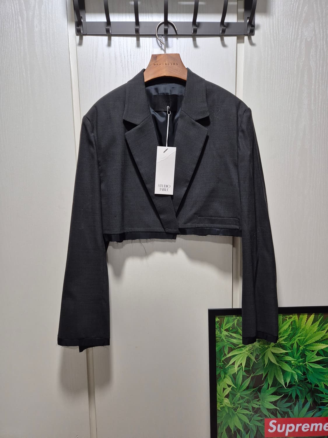 (세일)(새상품)스튜디오테이블 크롭 자켓 차콜 상품이미지1