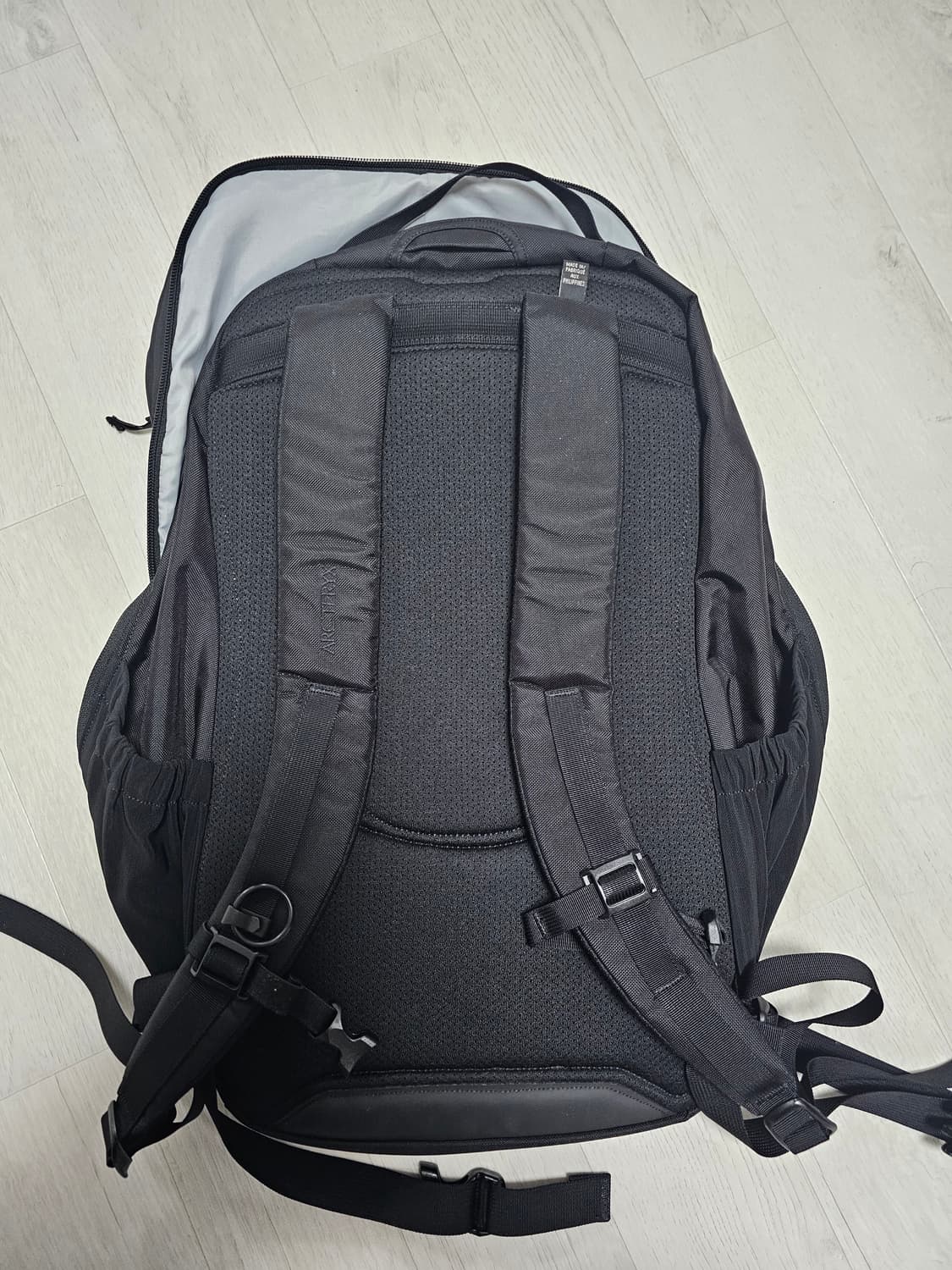 아크테릭스 맨티스 32 블랙 상품이미지2