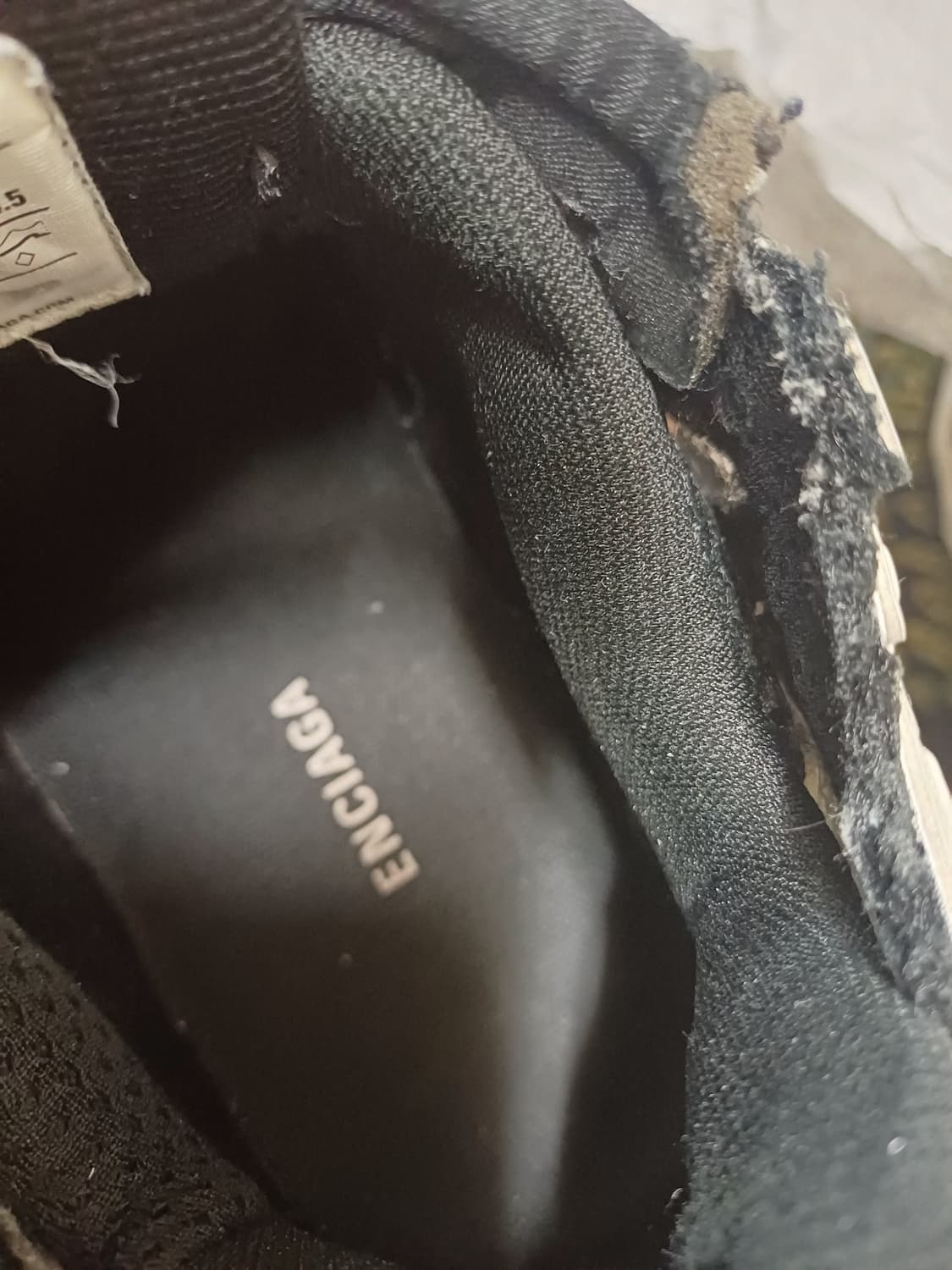 발렌시아가 뉴러너 37 상품이미지7