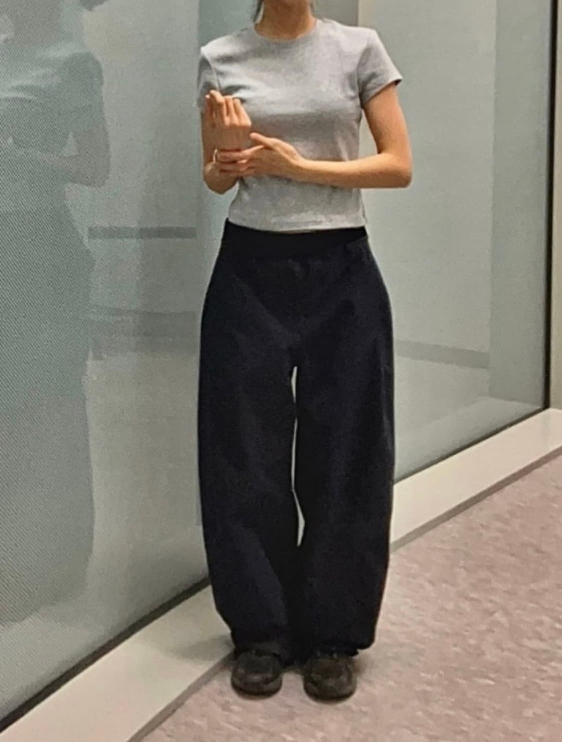 유니클로 저지배럴레그팬츠 네이비s 상품이미지1