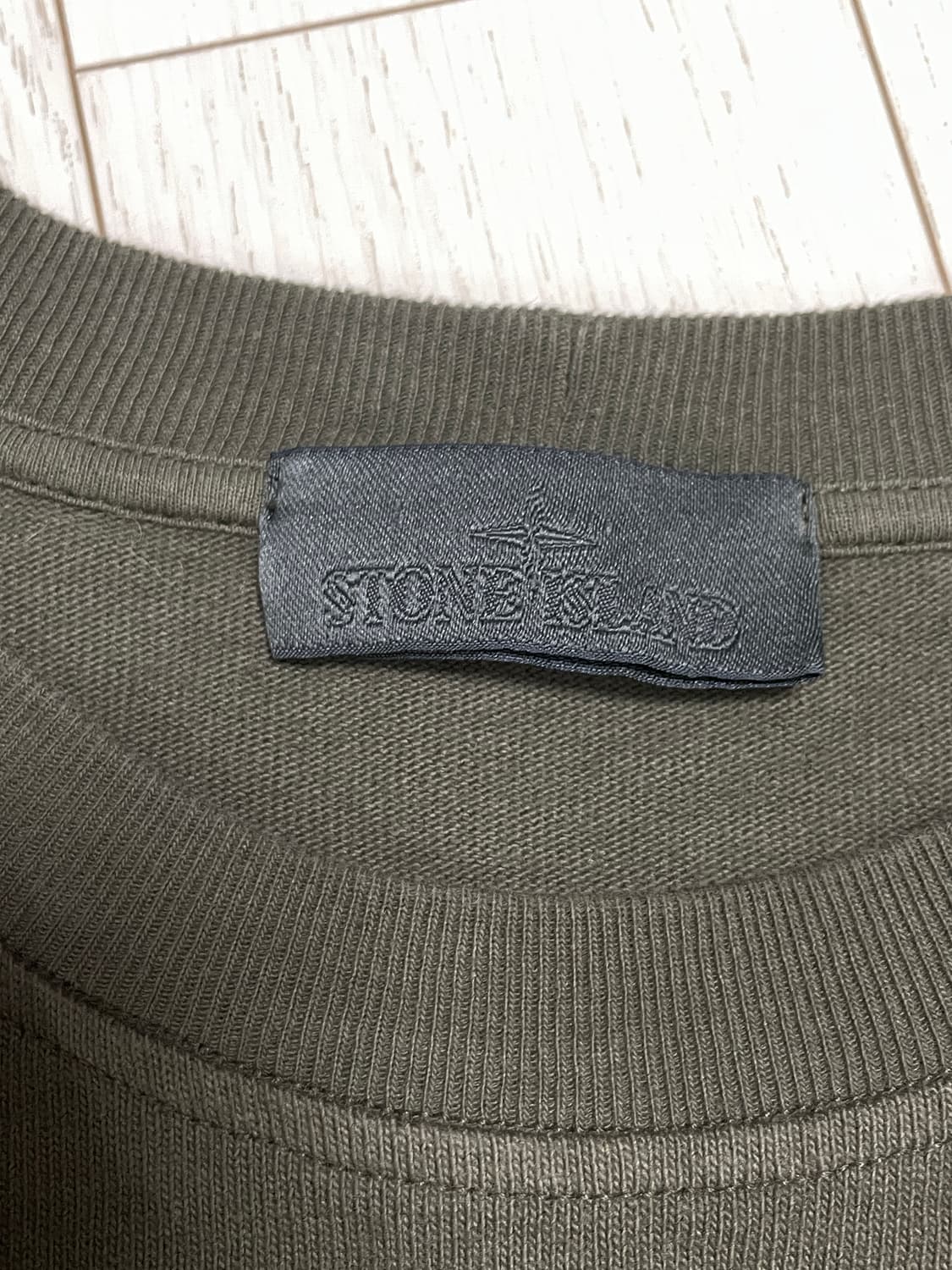 스톤아일랜드 고스트피스 밀리터리그린 맨투맨 xxl 상품이미지3