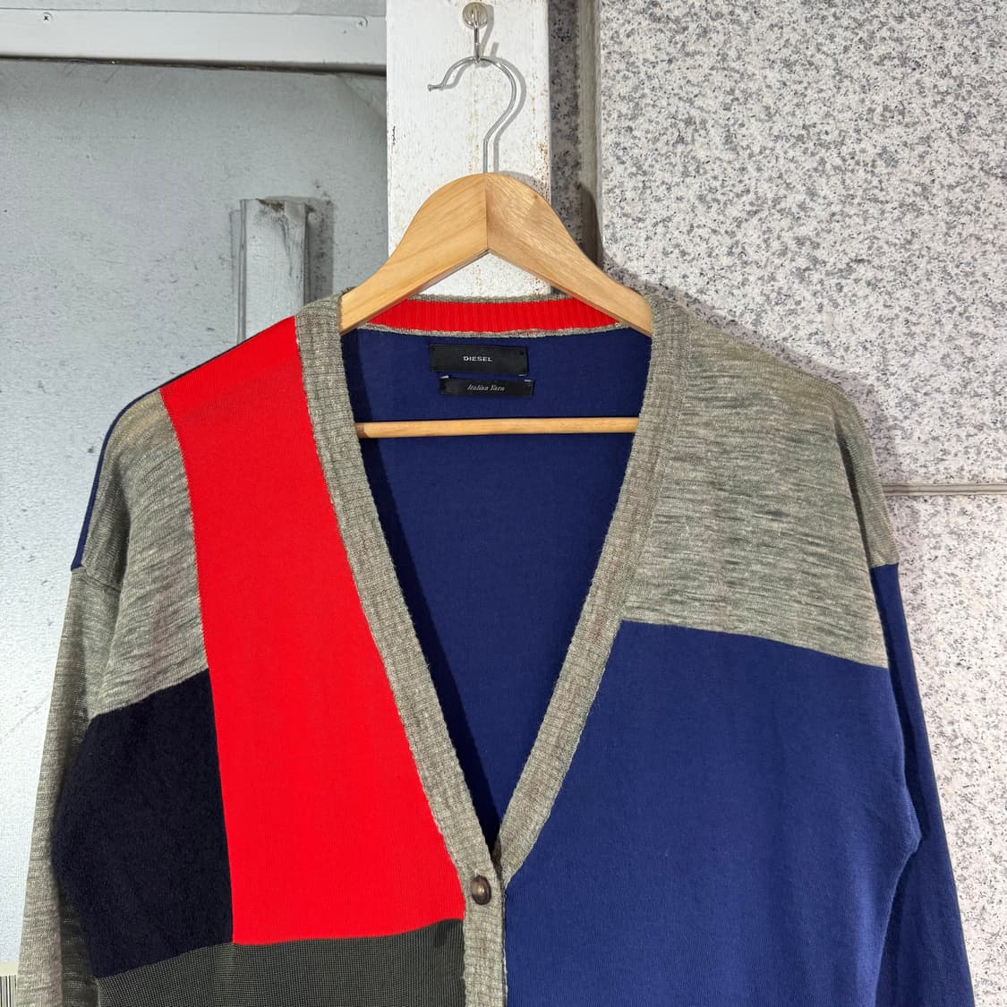 디젤 로고 블럭 얀 가디건 상품이미지3