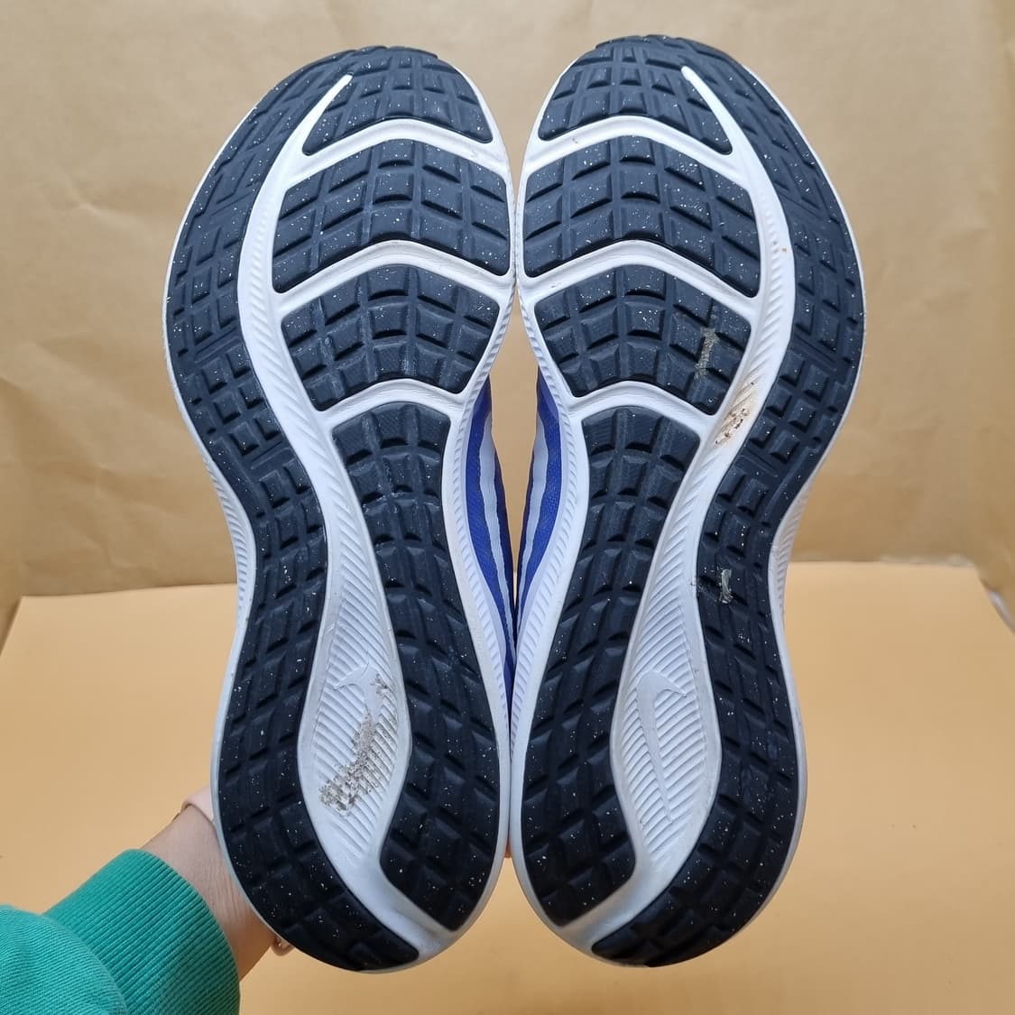 나이키 다운쉬프터. 여성운동화240  상품이미지3