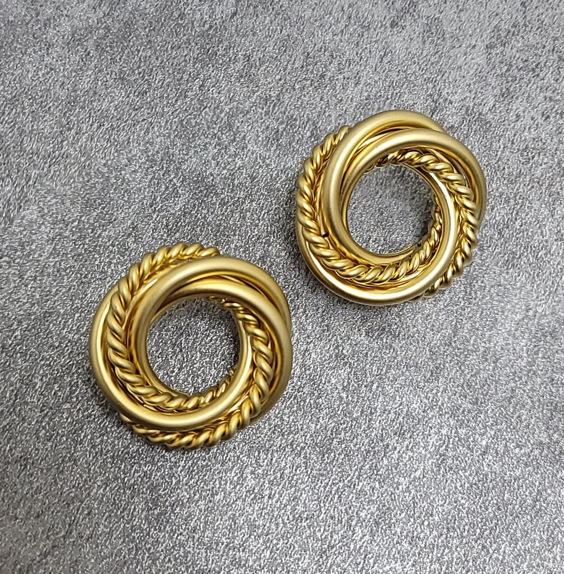 볼드 꼬임귀걸이 상품이미지1