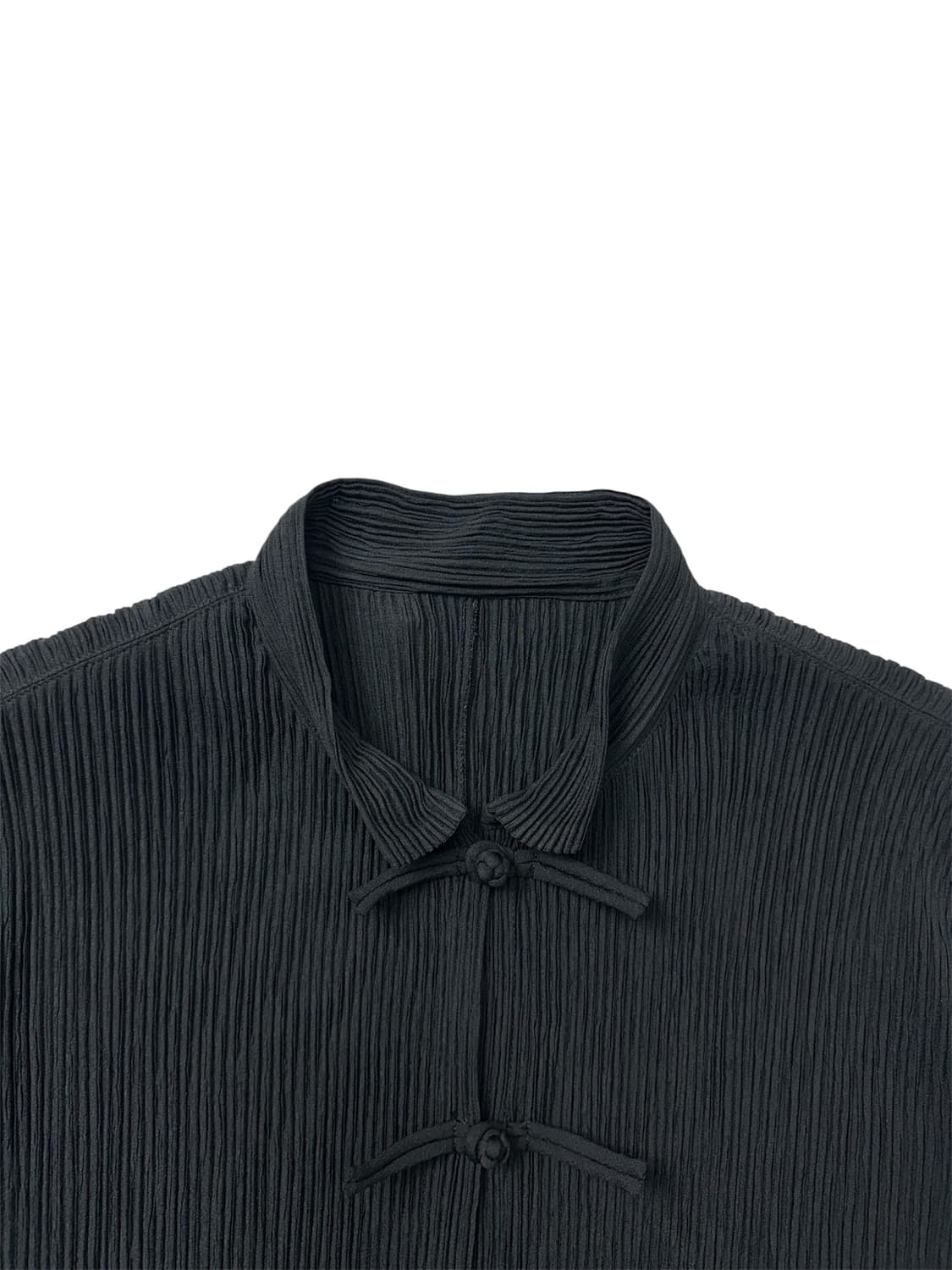 이세이미야케 플리츠 차이나 버튼 탑 상품이미지3