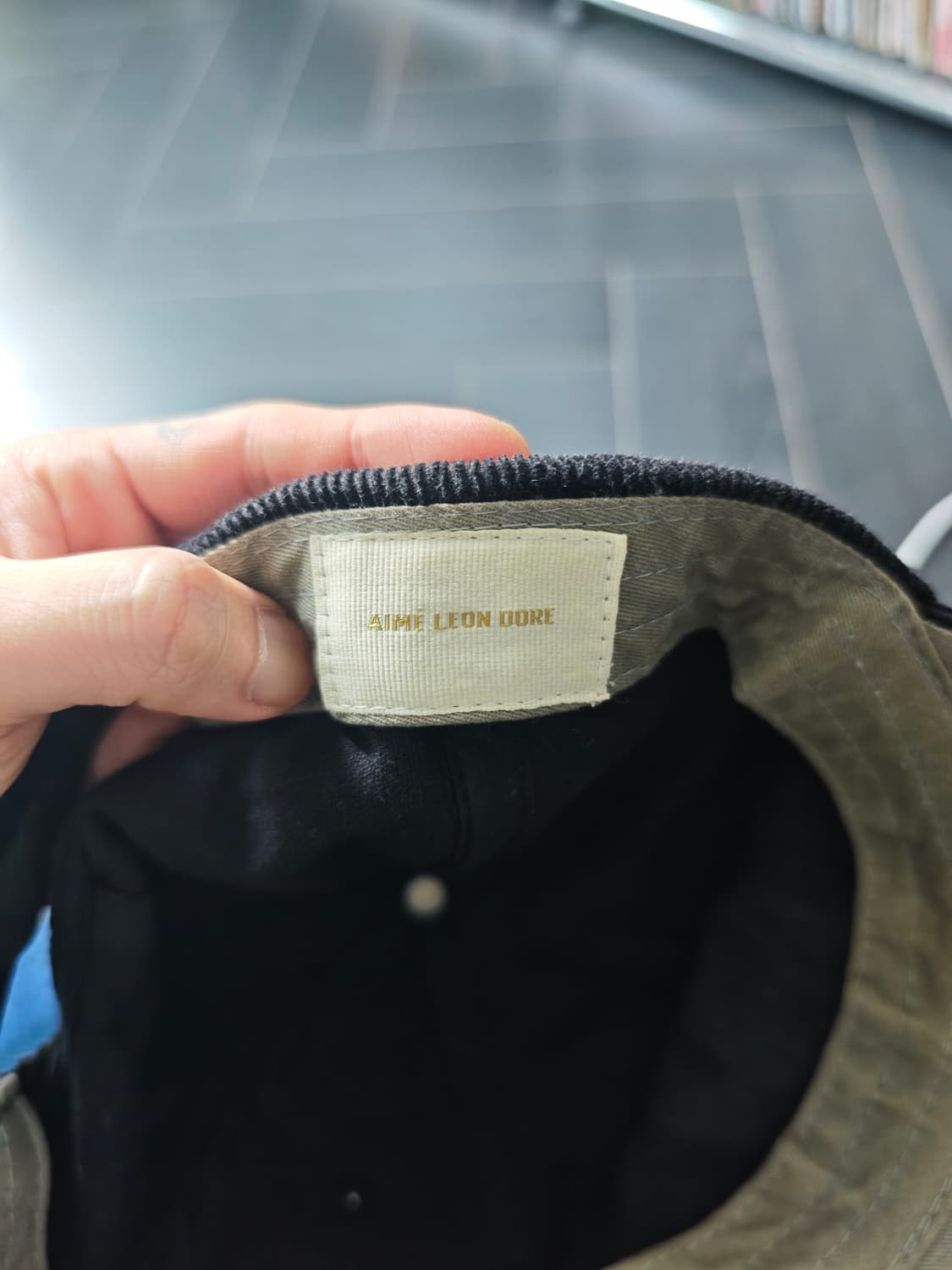 에임레온도르 코듀로이 볼캡 블랙 상품이미지5