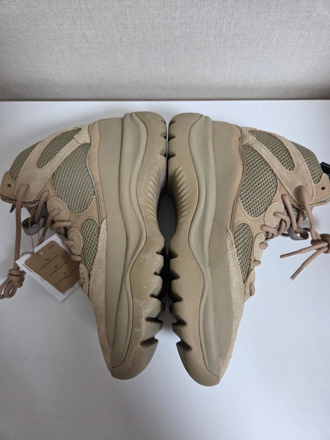 아디다스 이지 데저트 부츠 락 275 사이즈 상품이미지2