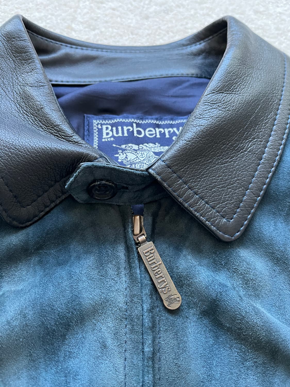 버버리 스웨이드 레더 카라 자켓 (105) 상품이미지5