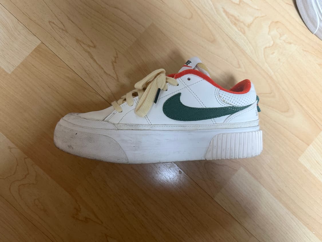 나이키 코트 레거시 235 상품이미지1