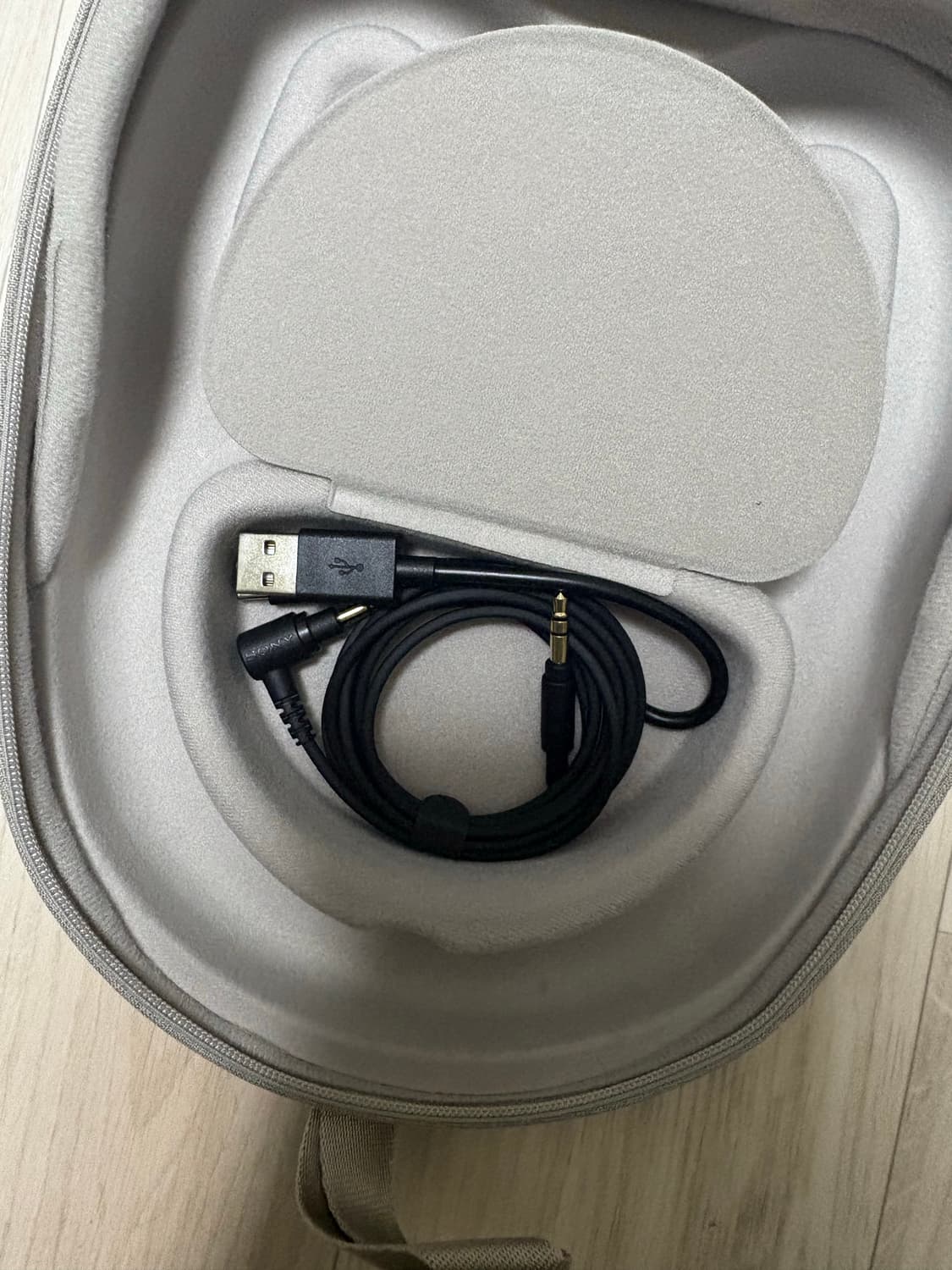 소니 1000XM5 플래티넘 실버 상품이미지2