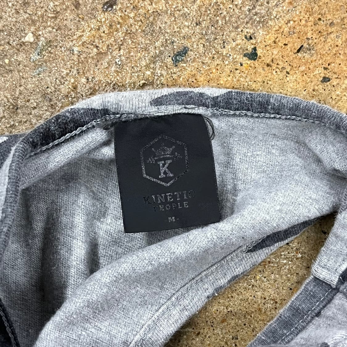 [ 정품/M ] 키네틱피플 카모플라쥬 패턴 민소매 짐웨어 상의 b14 상품이미지4