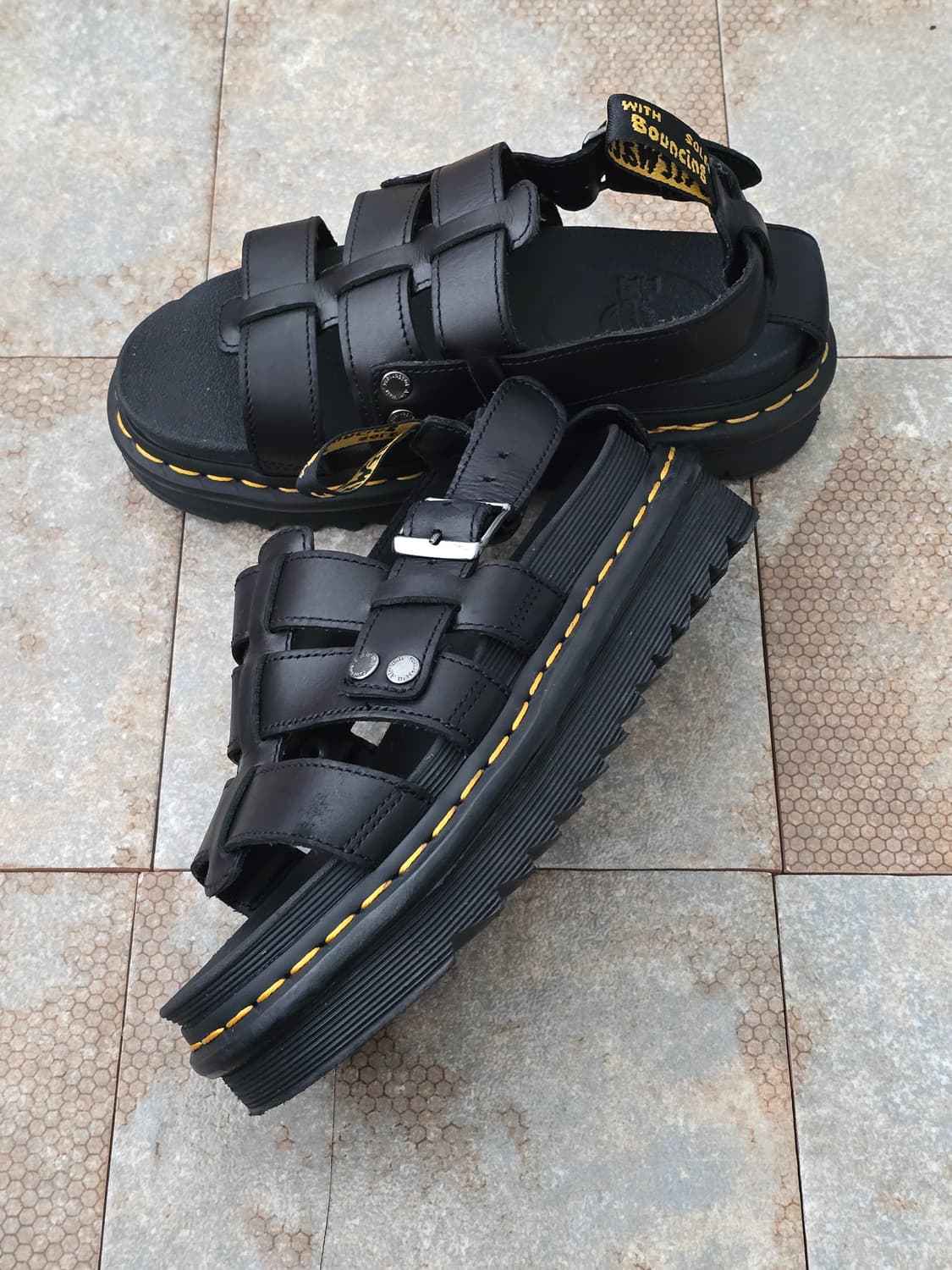 (220)닥터마틴 테리 블랙 샌들  상품이미지3