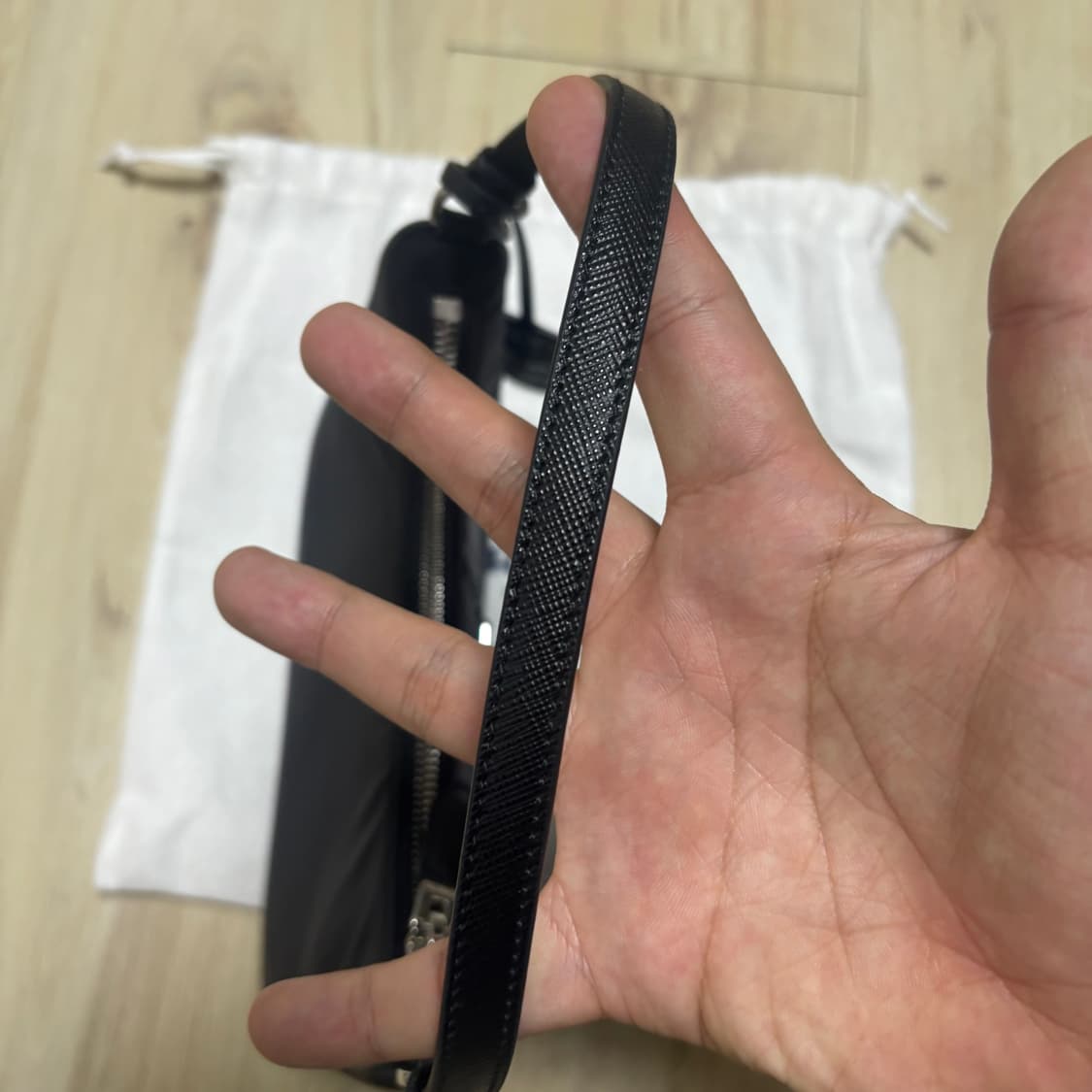 [백화점판/새상품급] 프라다 리나일론 호보백 상품이미지3