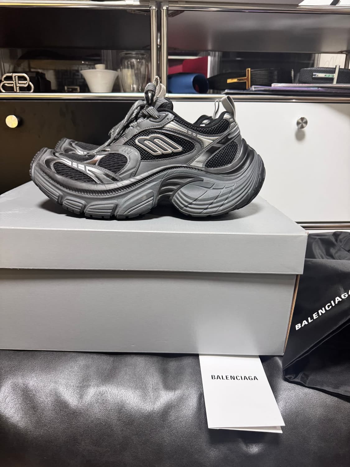 발렌시아가 6xl 43 블랙 상품이미지1
