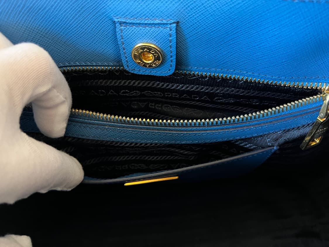 프라다 사피아노 더블 지퍼 사첼백 블루 상품이미지10