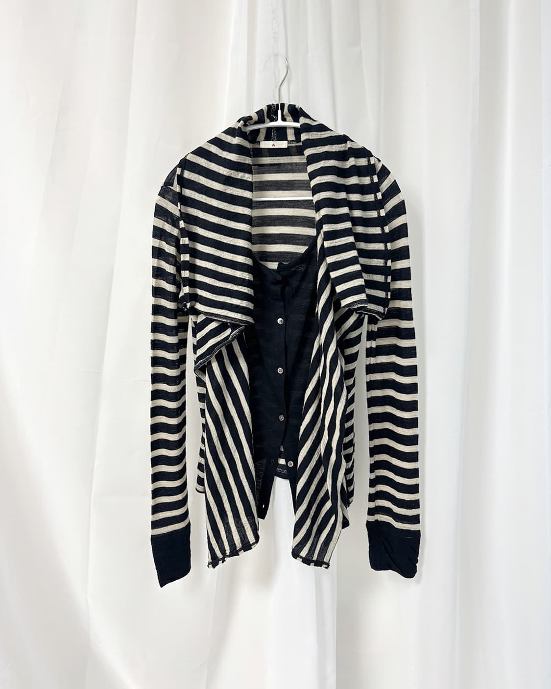 io stripe layered drapery cardigan 상품이미지4
