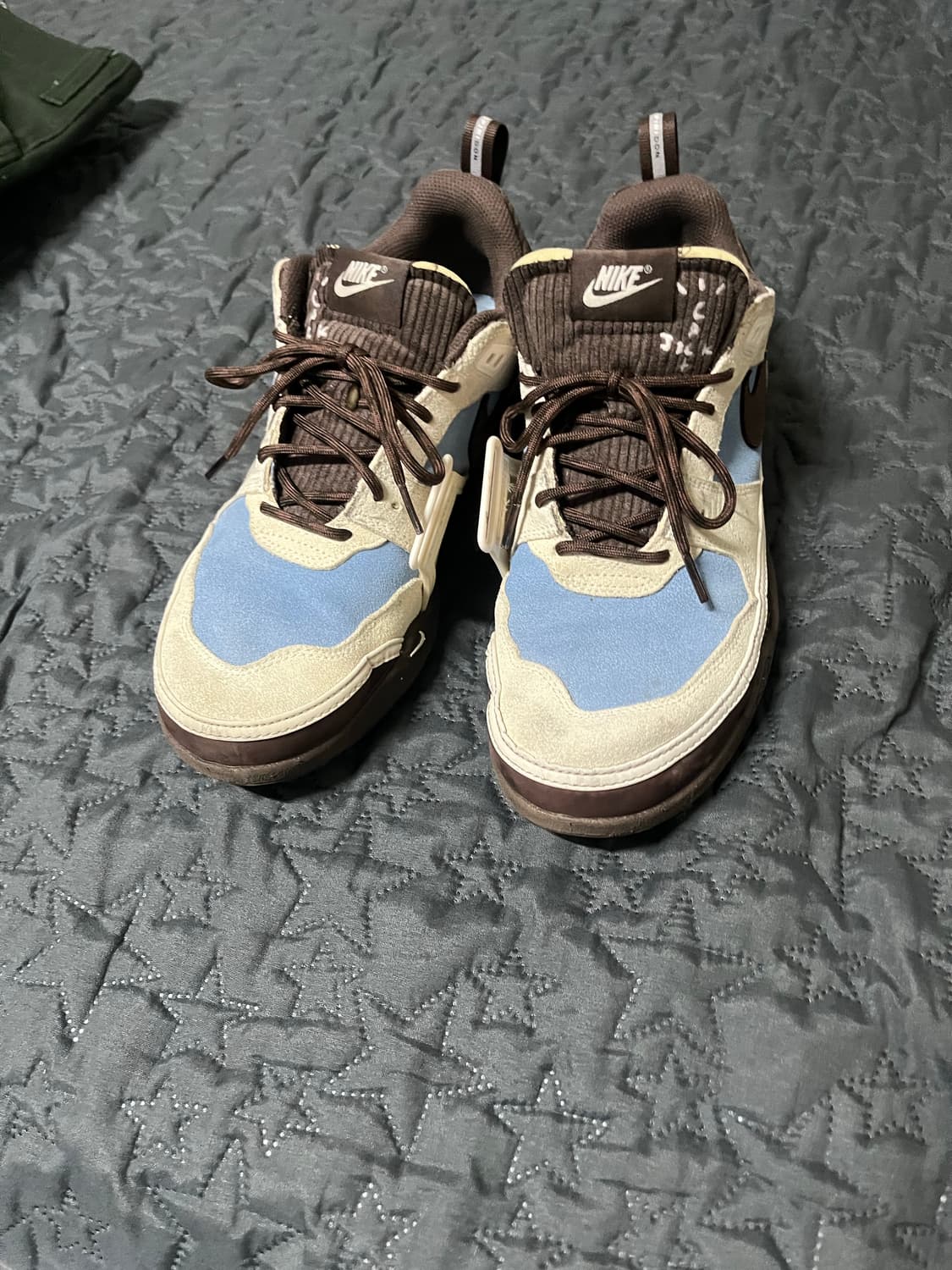 나이키 x 트래비스 스캇 줌 필드 275mm 상품이미지1