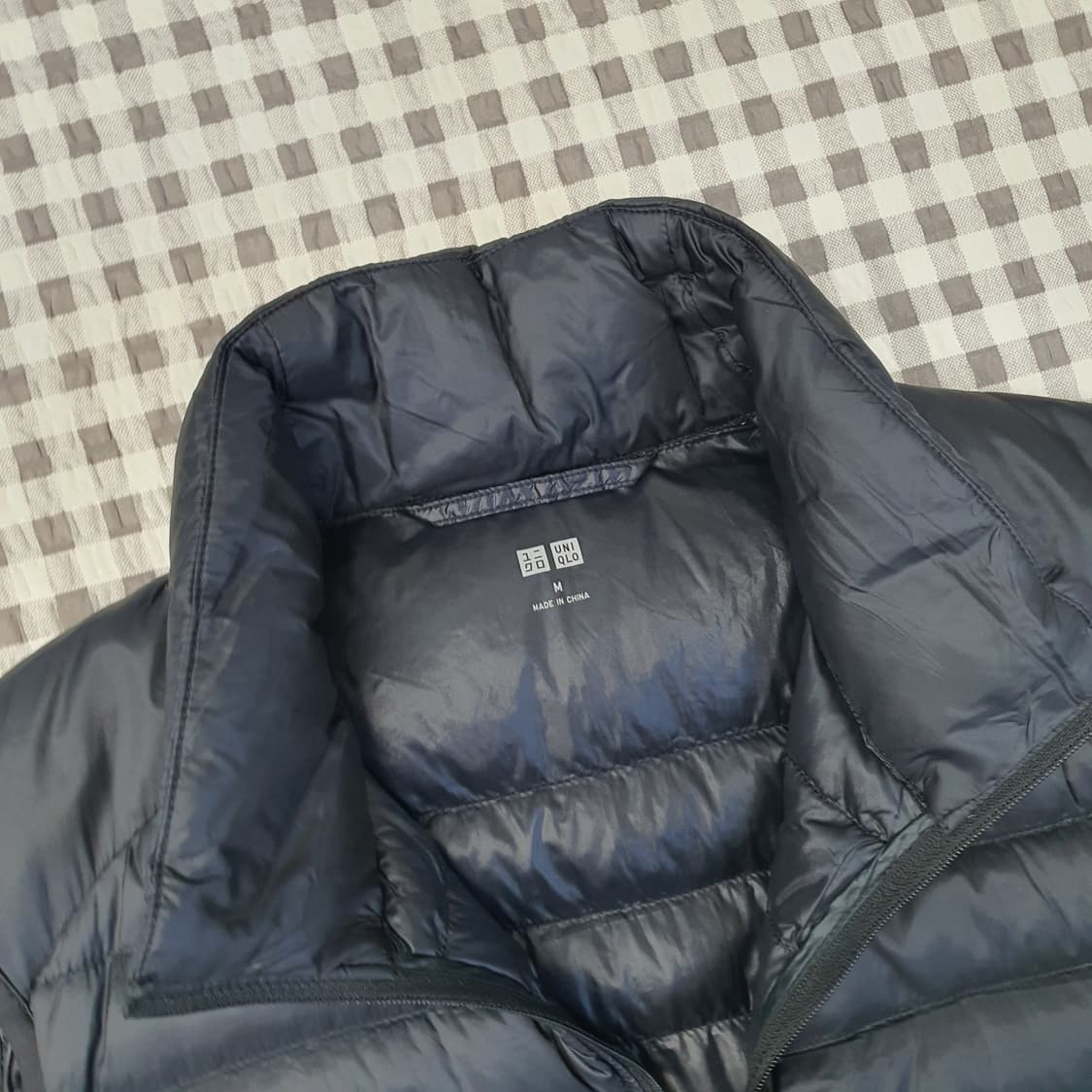 유니클로 오리털 경량패딩 베스트 남자95 상품이미지2