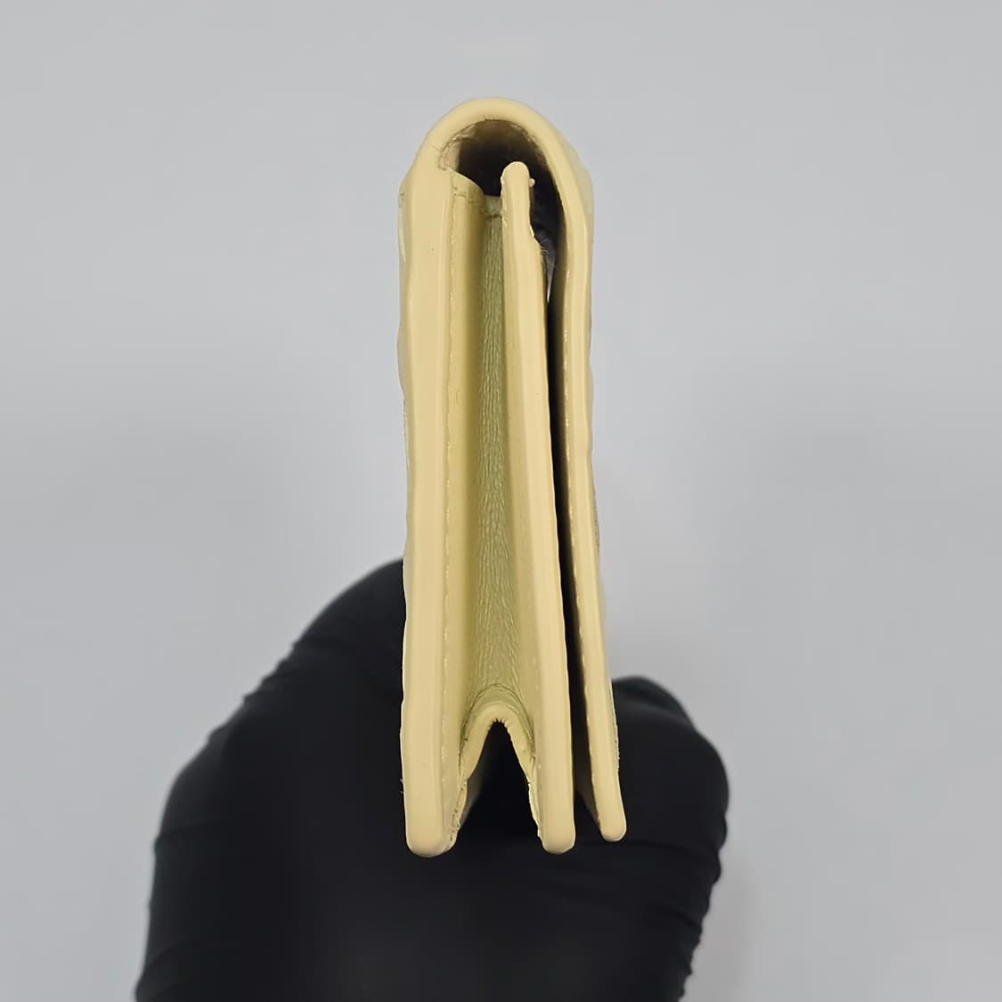 보테가베네타 인트레치아토 플랩 카드지갑 상품이미지4