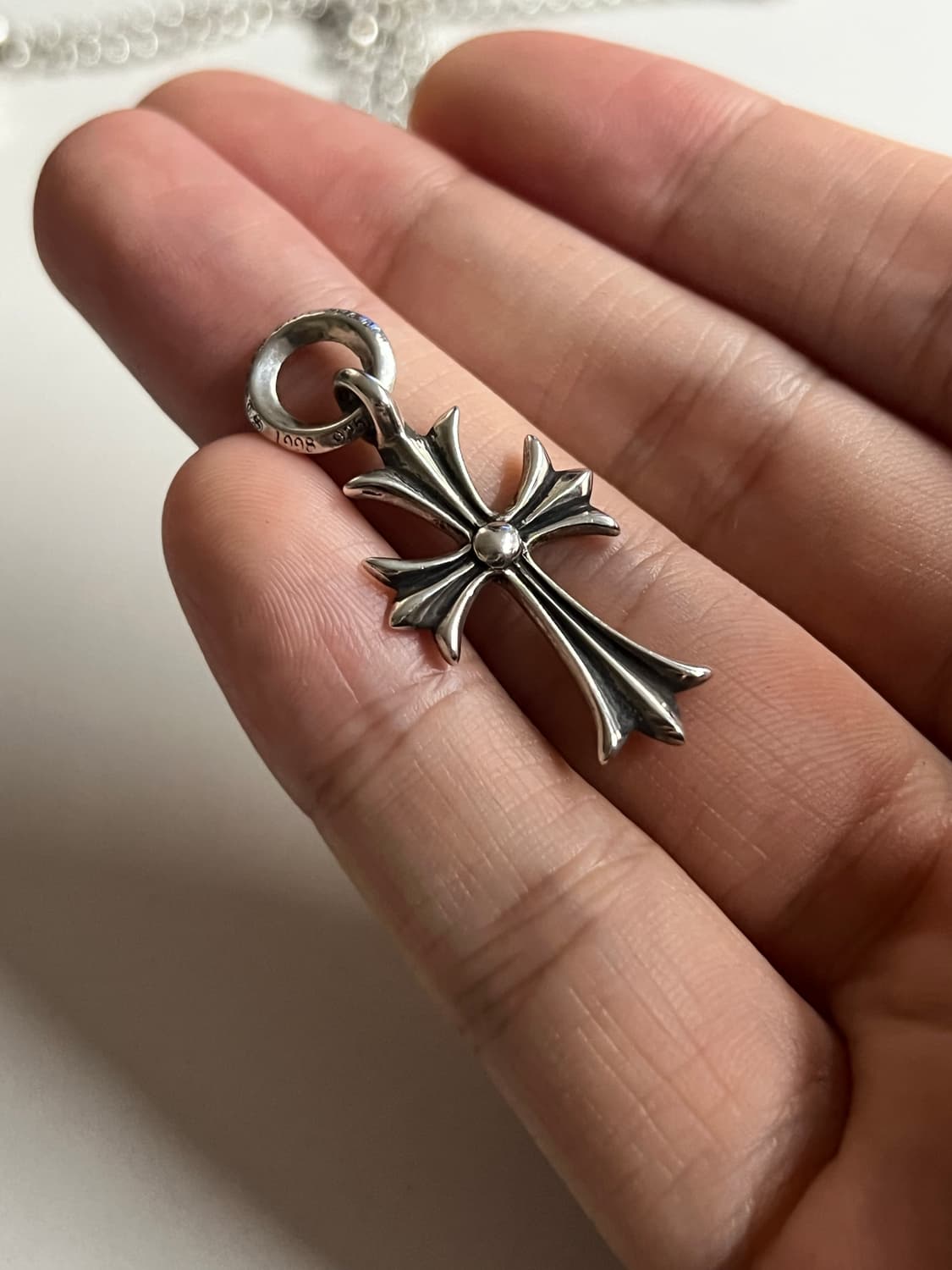 크롬하츠 타이니크로스 참 상품이미지4