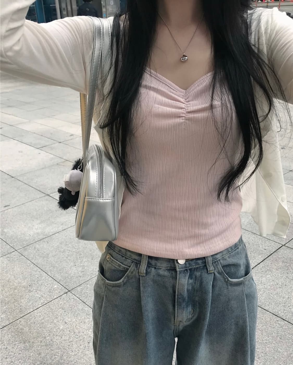 (새제품) 유엘르 핑크 셔링 나시+아이보리 프릴 가디건 세트 상품이미지7