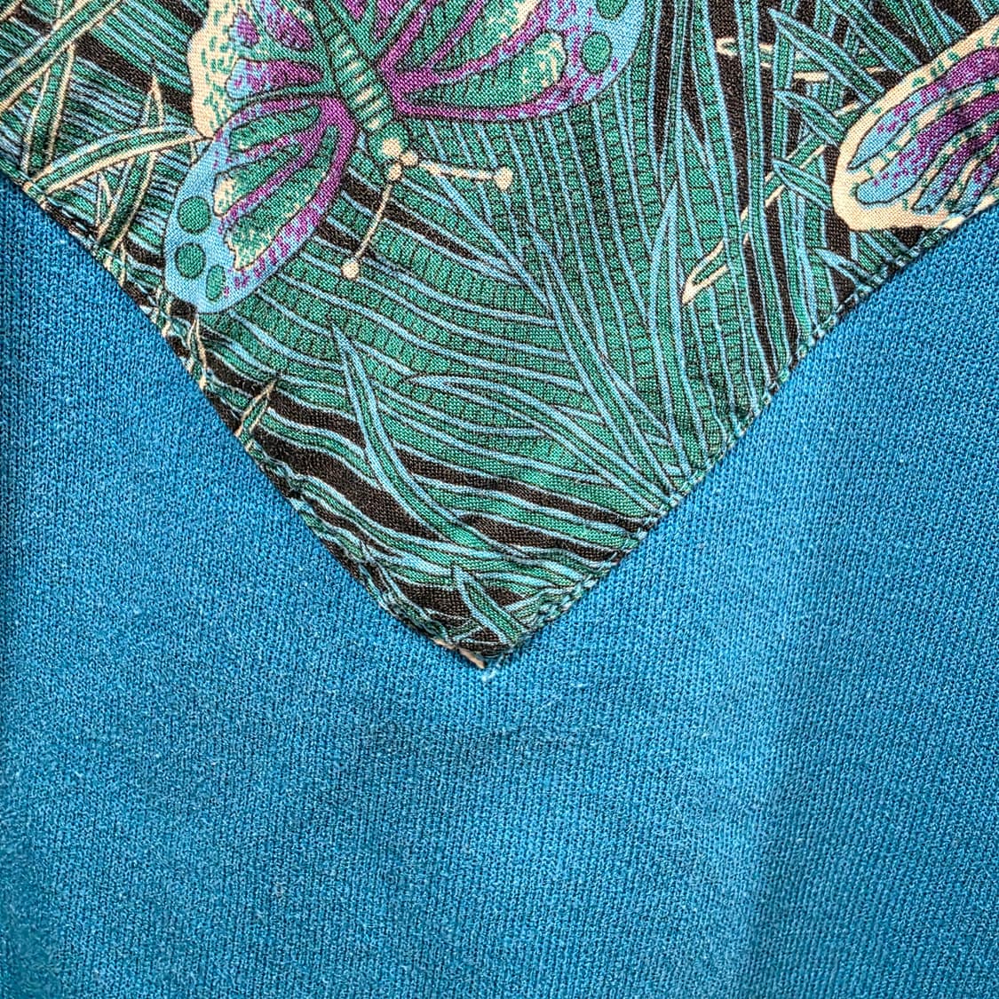 USA빈티지 90s 헤인즈 나비 패턴 맨투맨 상품이미지4