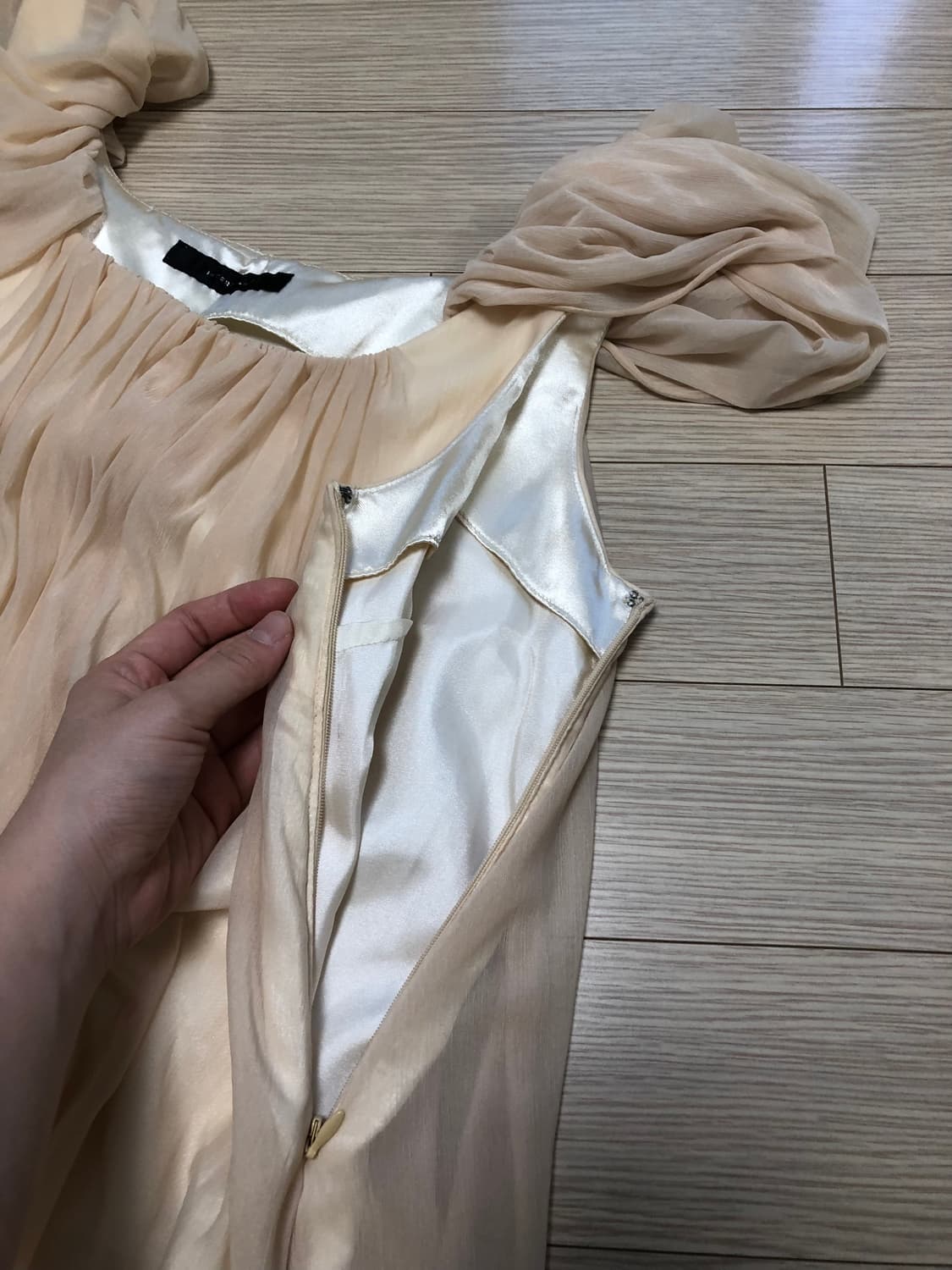 M 피치베이지 오간자 시폰 퍼프 핀턱 미디원피스 나시원피스 상품이미지6