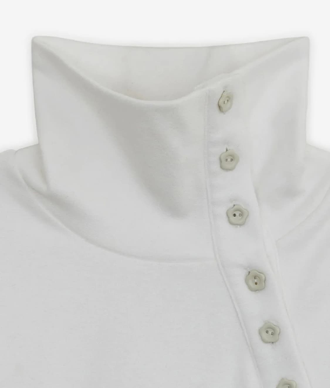 허그유어스킨 플라워 버튼 폴라 화이트  상품이미지3