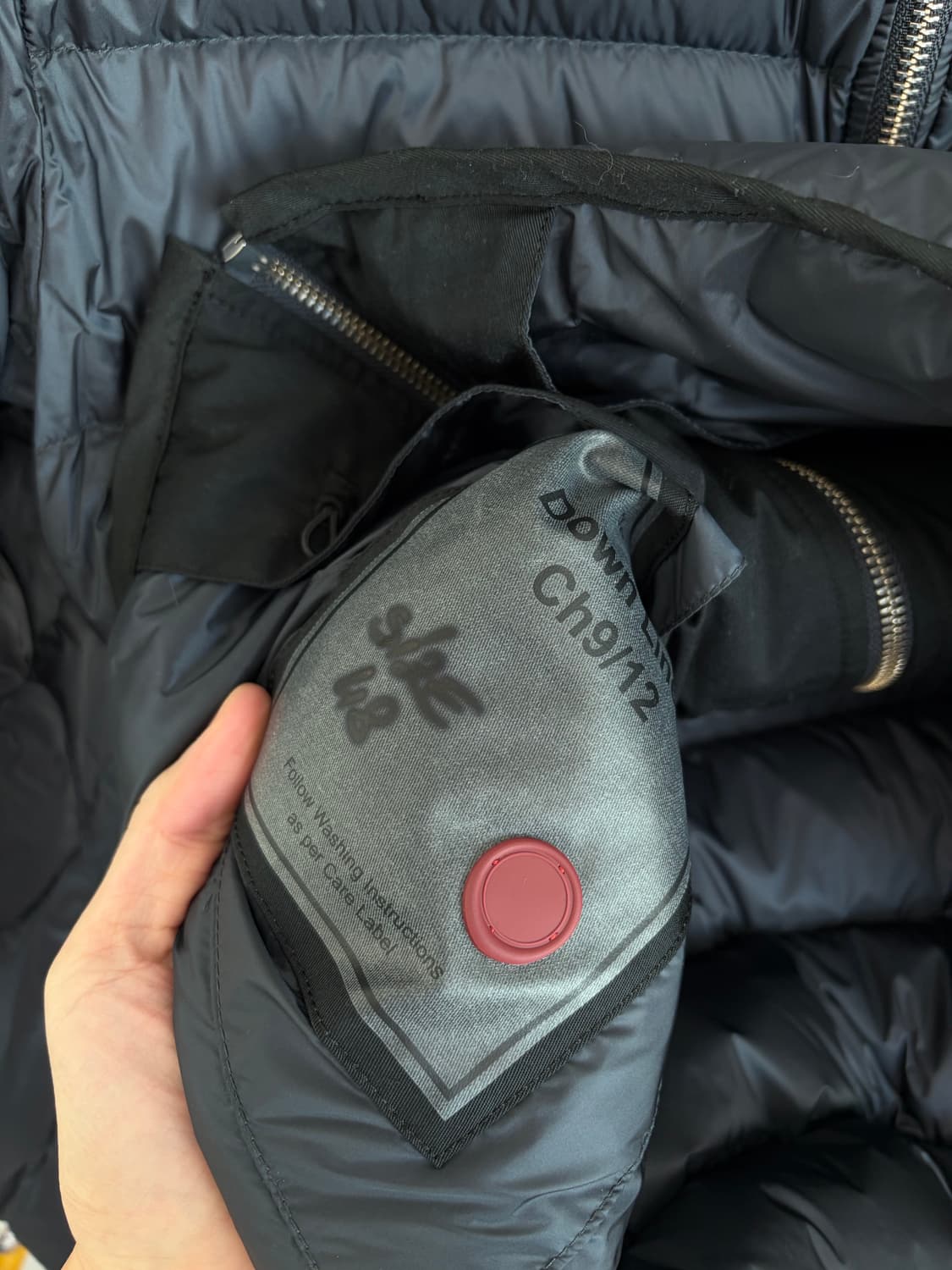 텐씨(Ten-c) 리버시블 라이너 다운 경량패딩 상품이미지3