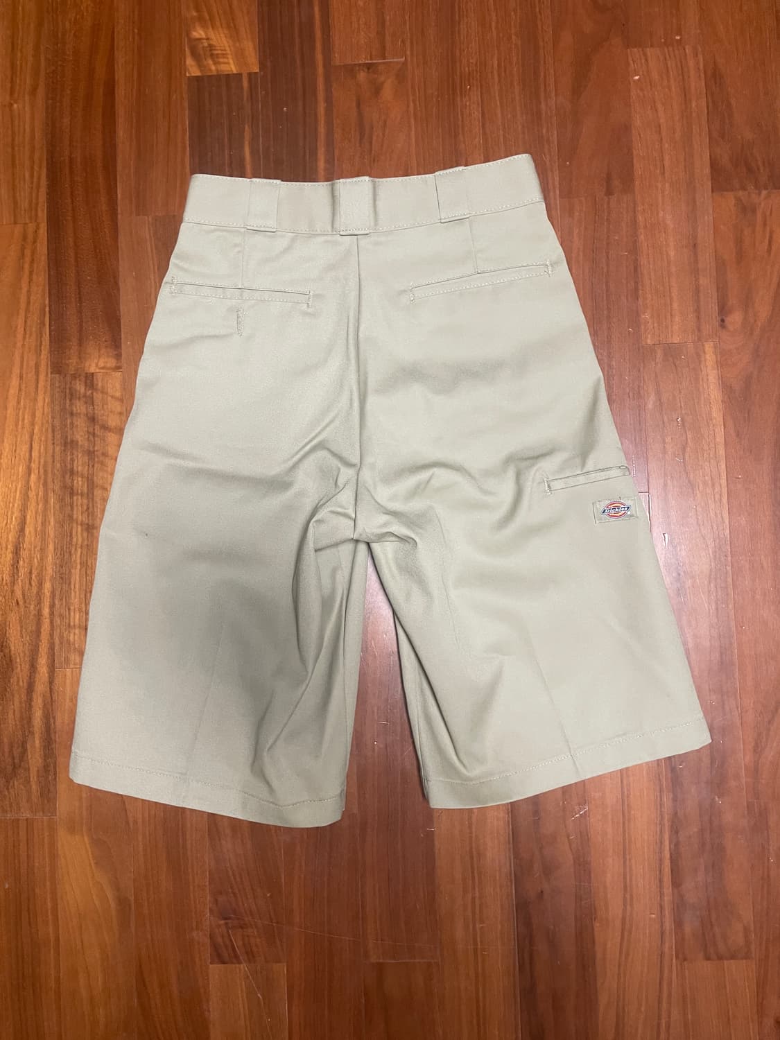 디키즈 42283 루즈핏 워크 쇼츠 Khaki 버뮤다 팬츠 (28) 상품이미지3