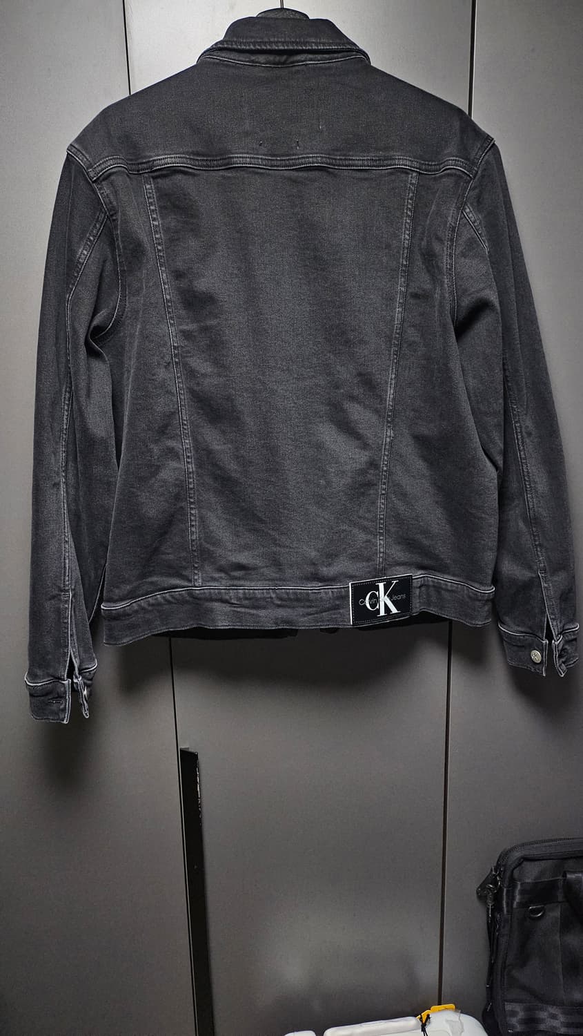 Calvin Klein Jeans 데님 자켓 블랙 상품이미지2