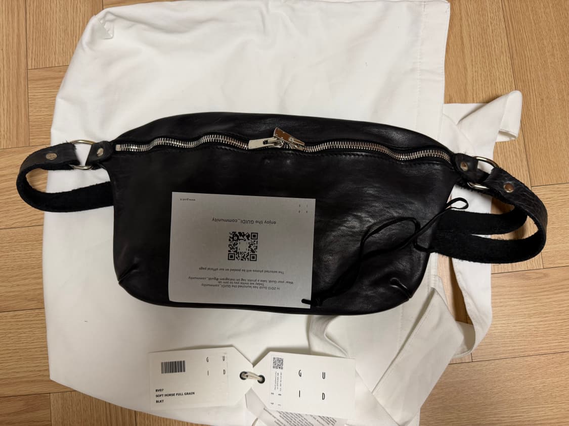 구이디 GUID 크로스백 판매합니다 상품이미지1