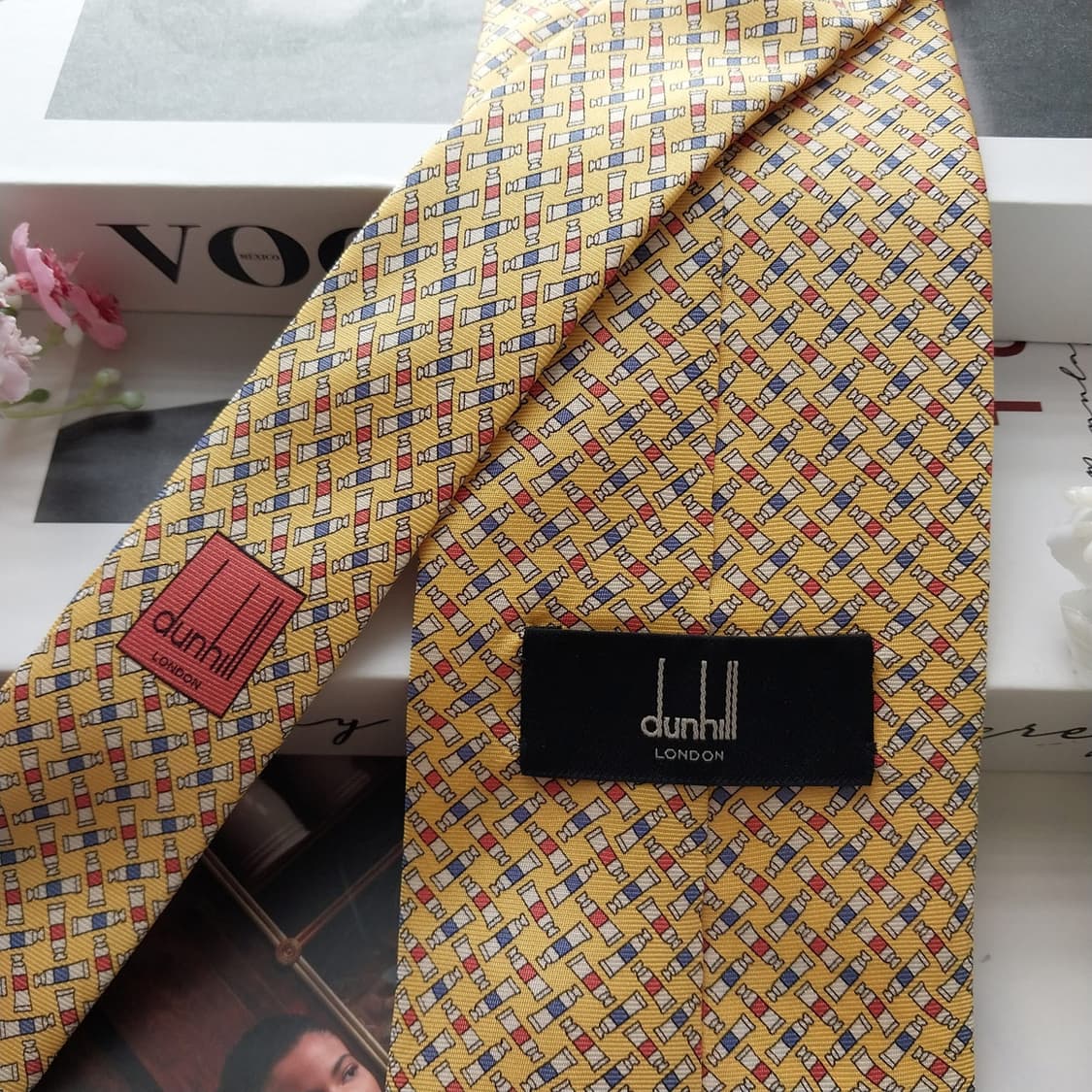 던힐 실크 옐로우 페인트 모티브 넥타이 9cm A등급 K2103
 상품이미지6