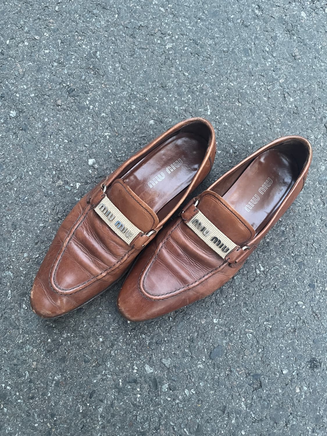 미우미우 구두 상품이미지2