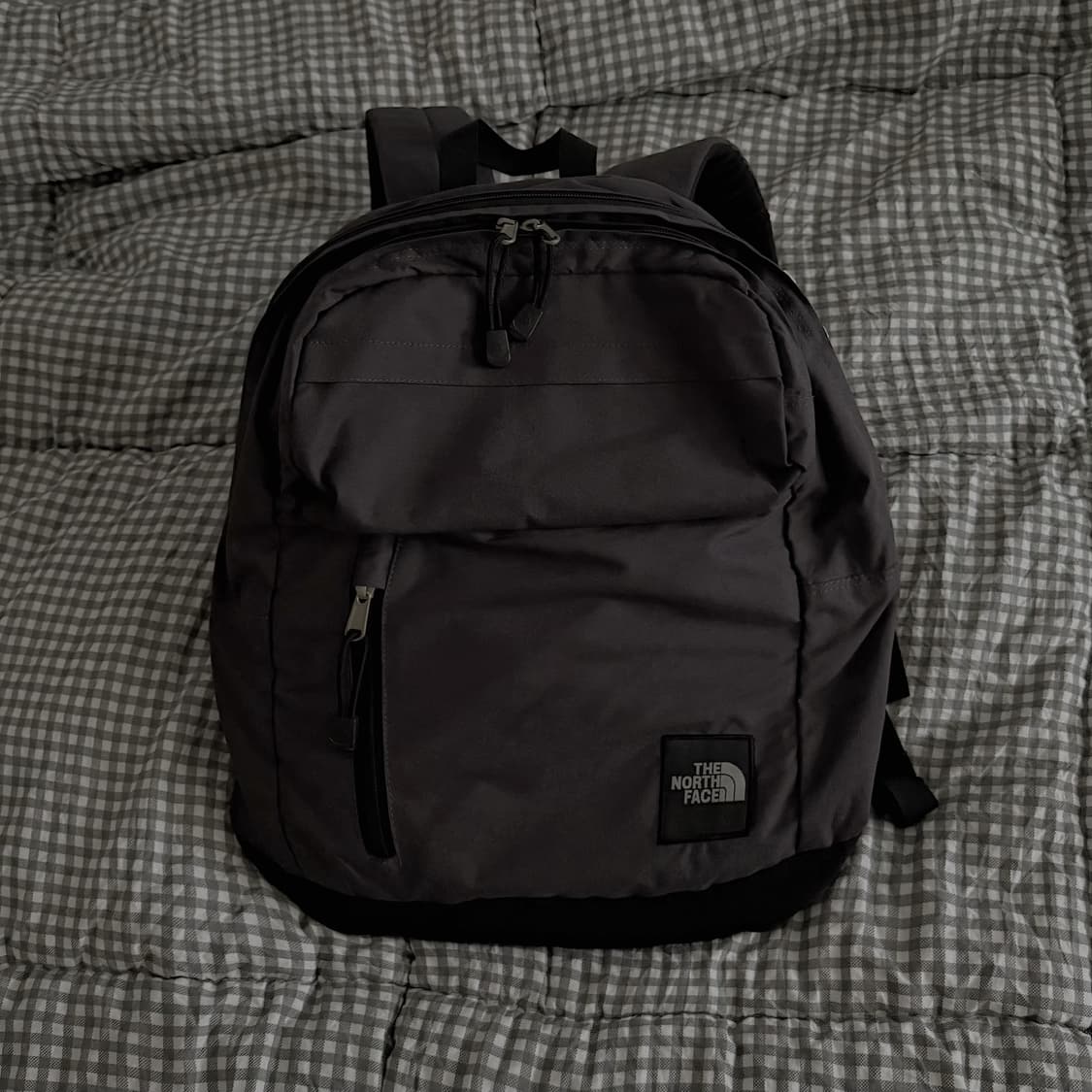 노스페이스 회색 백팩 상품이미지1