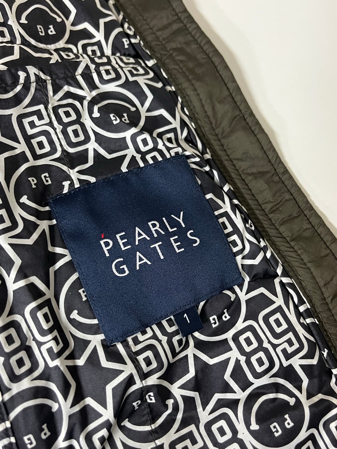 1) 파리게이츠 구스다운 경량패딩 조끼 카키 상품이미지4