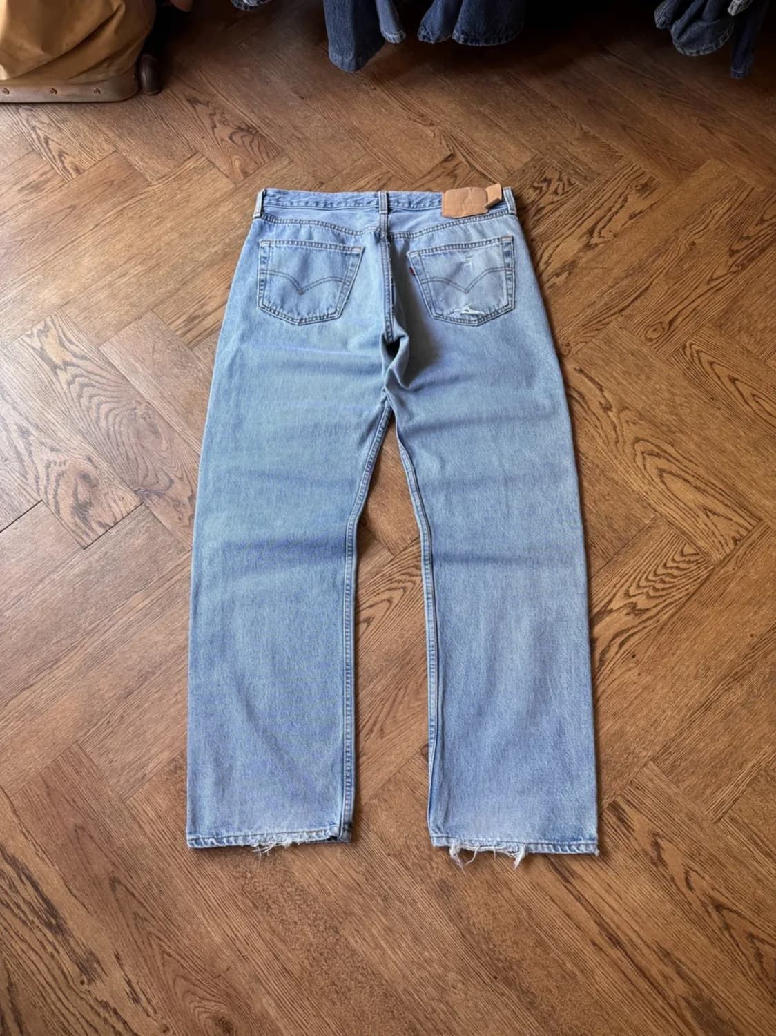 [34]90's 리바이스 501 Made in USA 연청 데님 팬츠 상품이미지1