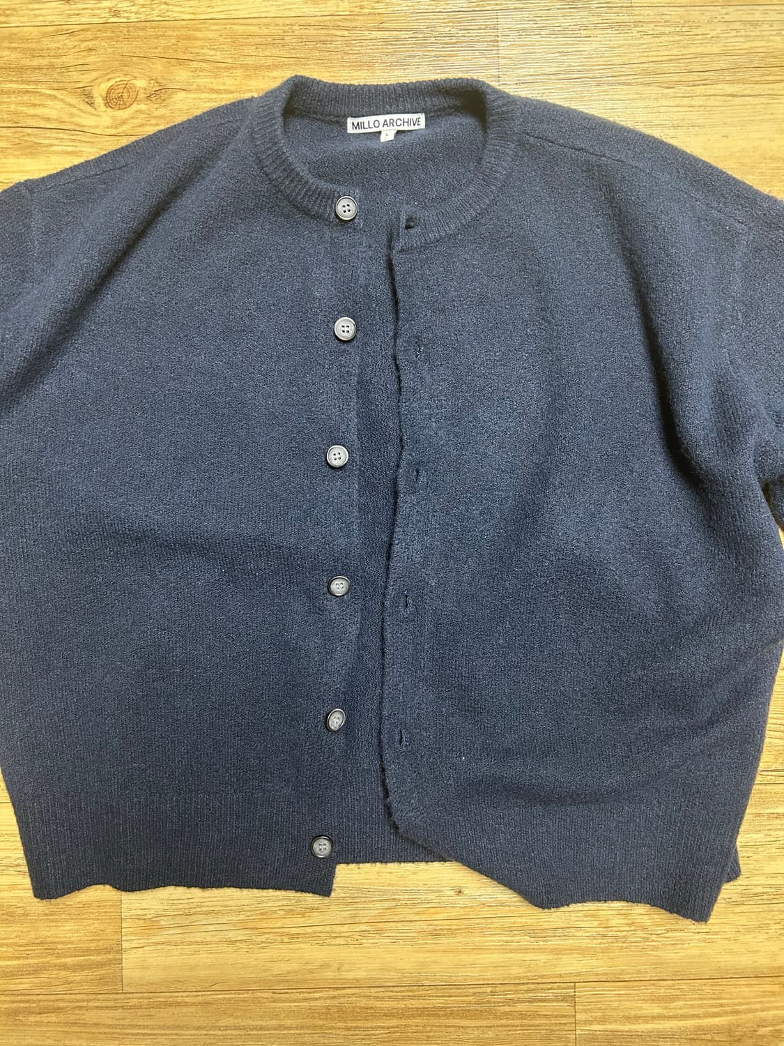 밀로 아카이브 네이비 크롭가디건 L 상품이미지3