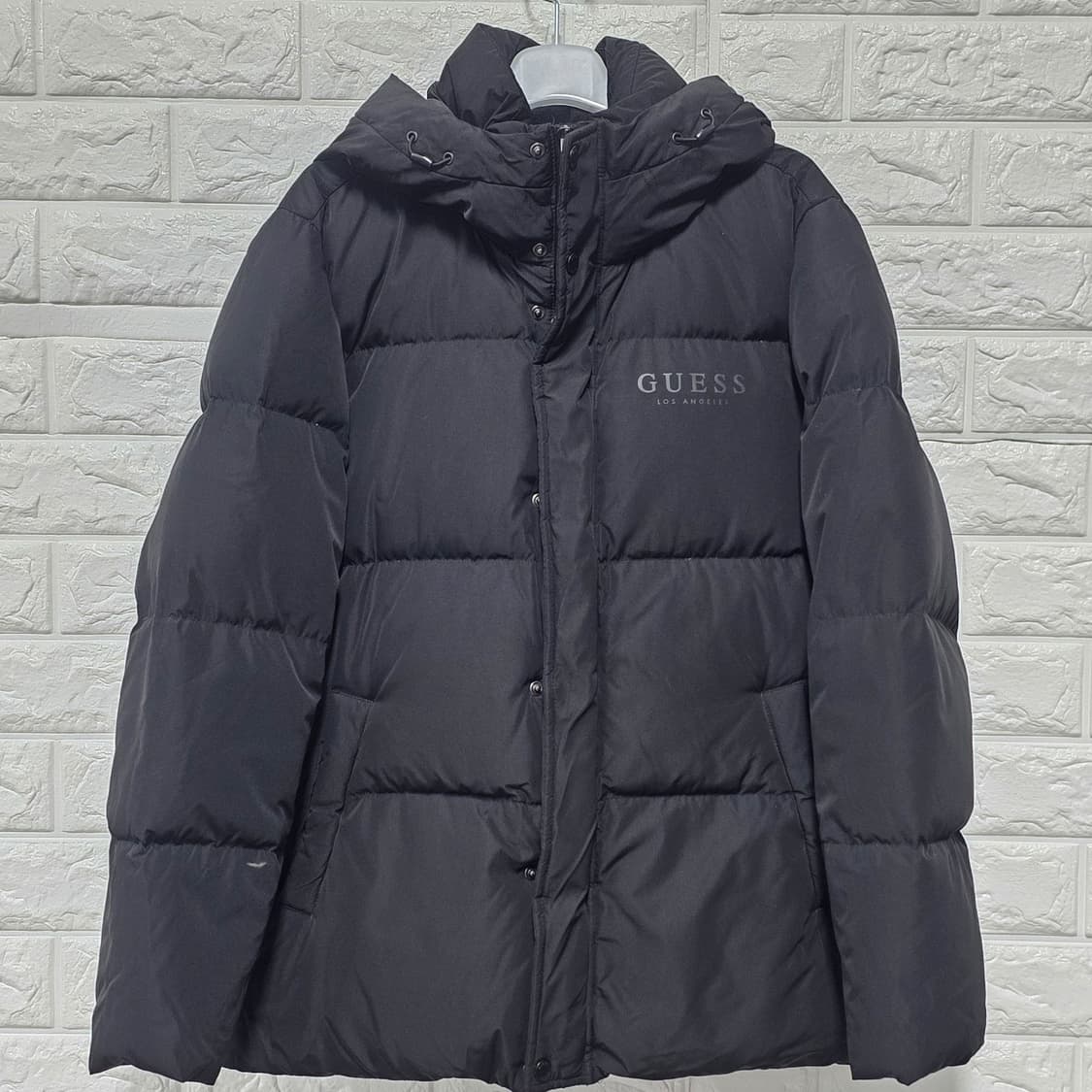 택포// 게스 Guess 검정 다운 패딩 S 상품이미지1