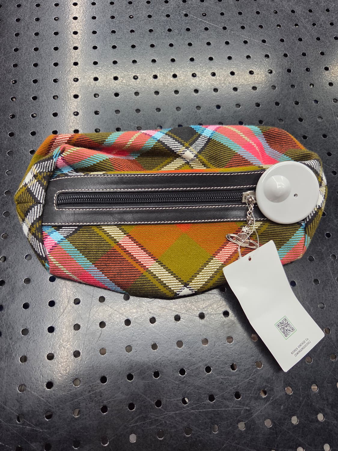 Vivienne Westwood 비비안웨스트우드 체크 클러치 파우치 상품이미지1