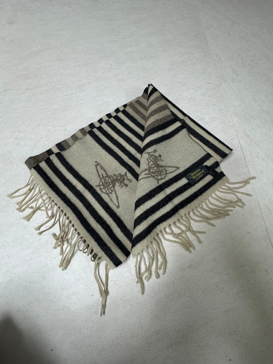 비비안웨스트우드 머플러 상품이미지2