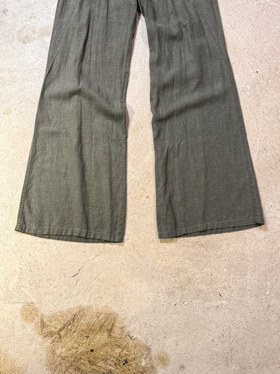 Khaki Zip Cargo flare pants  카키 플레어 카고팬츠 상품이미지4