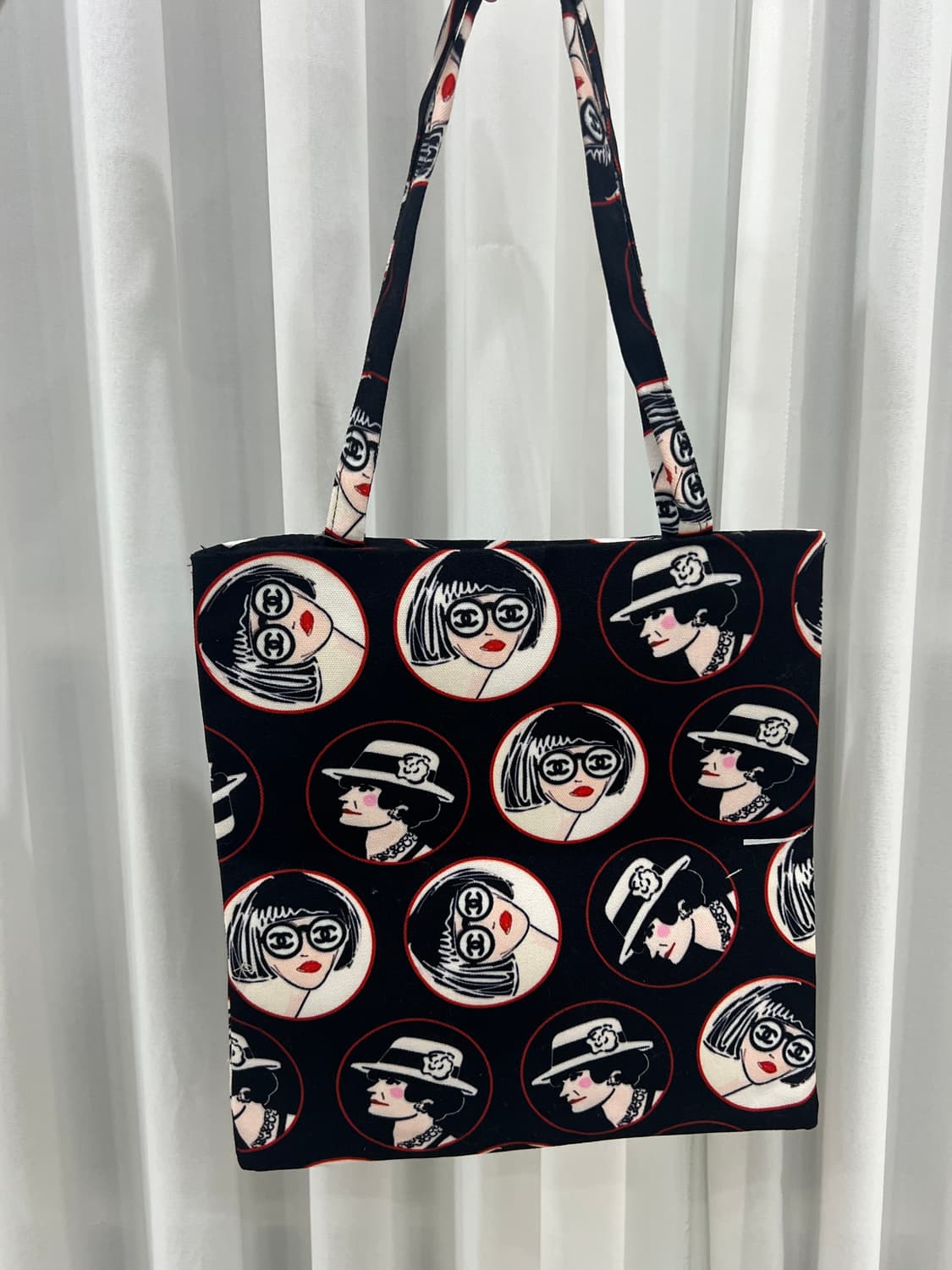 샤넬 뷰티 라인 캔버스 에코백 상품이미지3