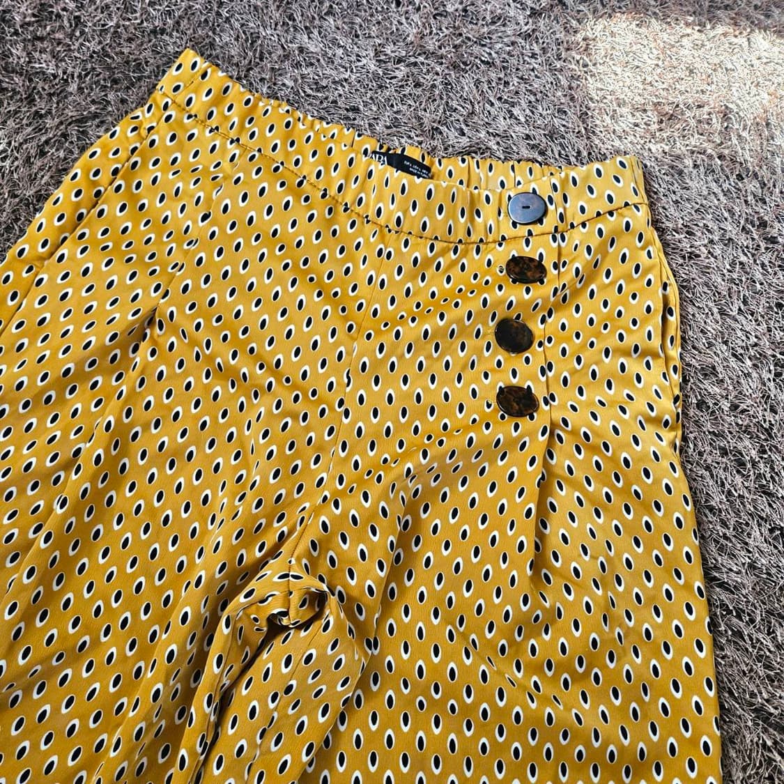 자라(ZARA) 사이드 버튼 도트 밴딩 팬츠 상품이미지3