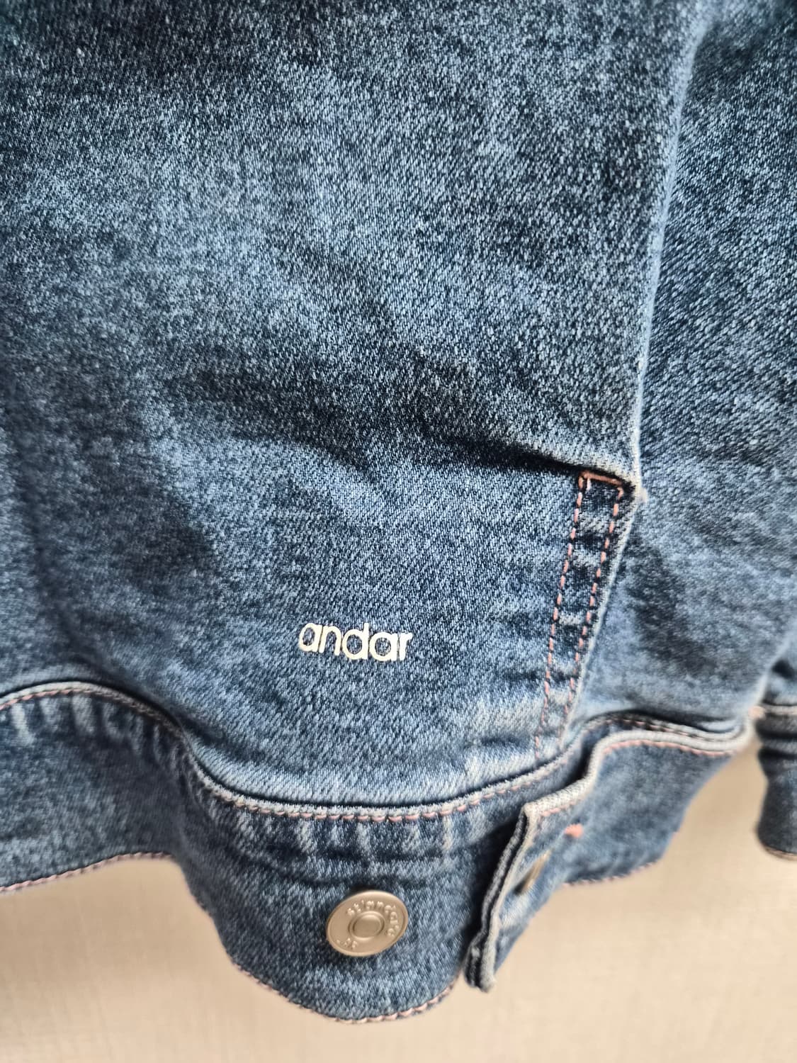 4/100) 안다르 데님자켓 팝니다 상품이미지4