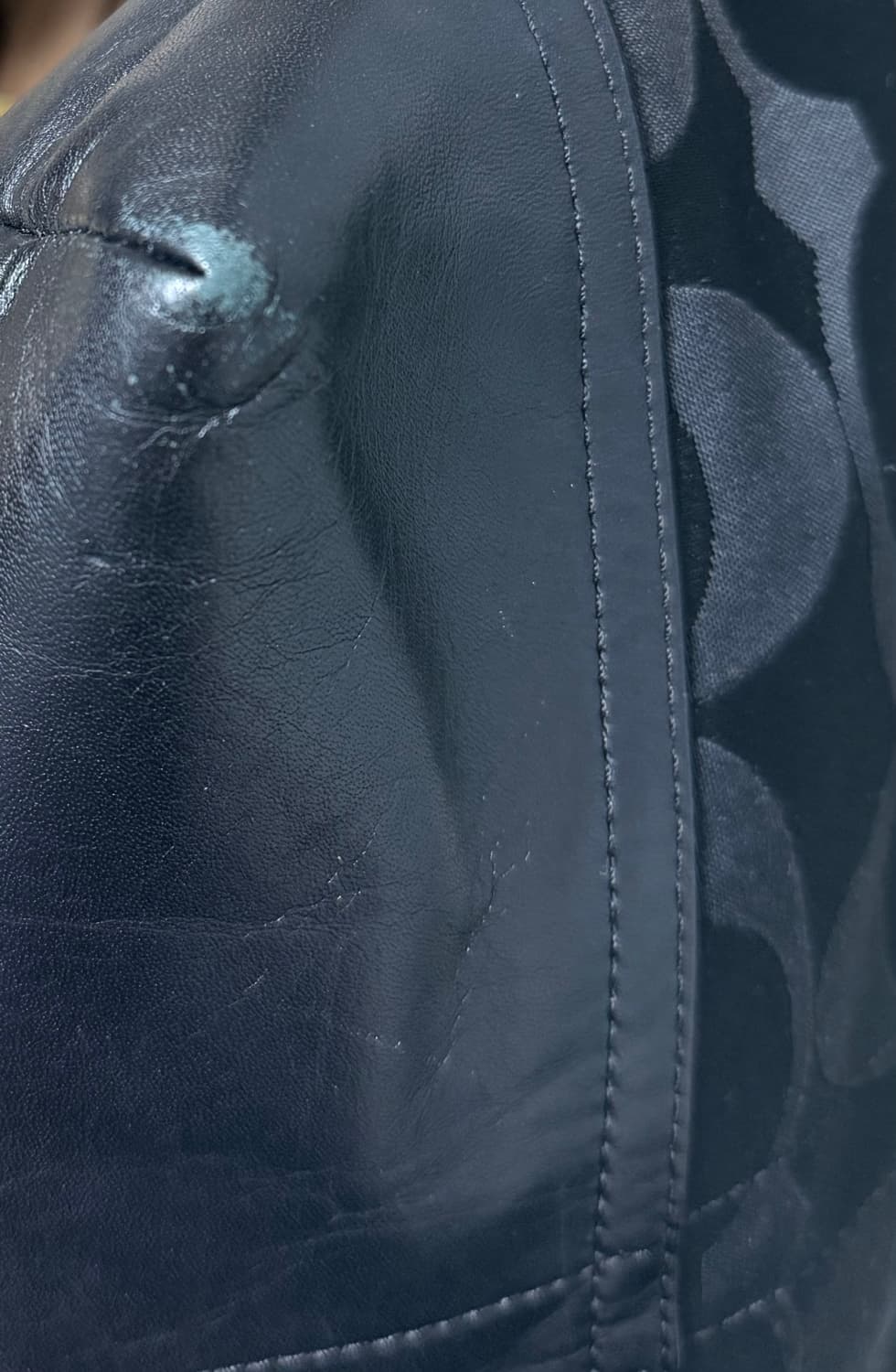 코치 갸루 블랙 숄더백 상품이미지2