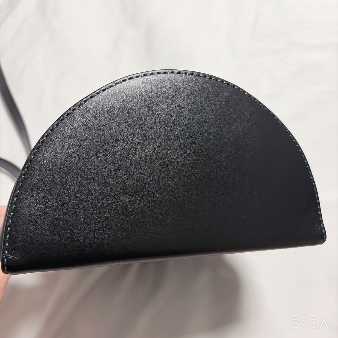 J.W.Anderson Lid Bucket Bag 크로스백 상품이미지5