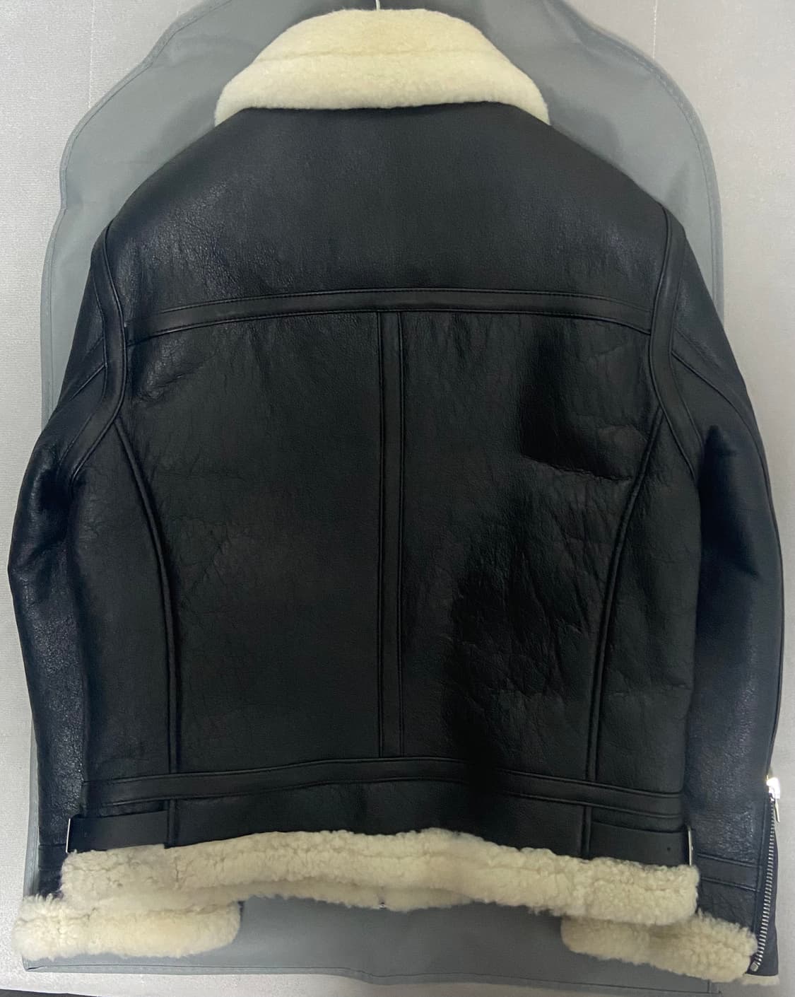 느와르라르메스 검흰 무스탕 44 블랙 화이트퍼 상품이미지2