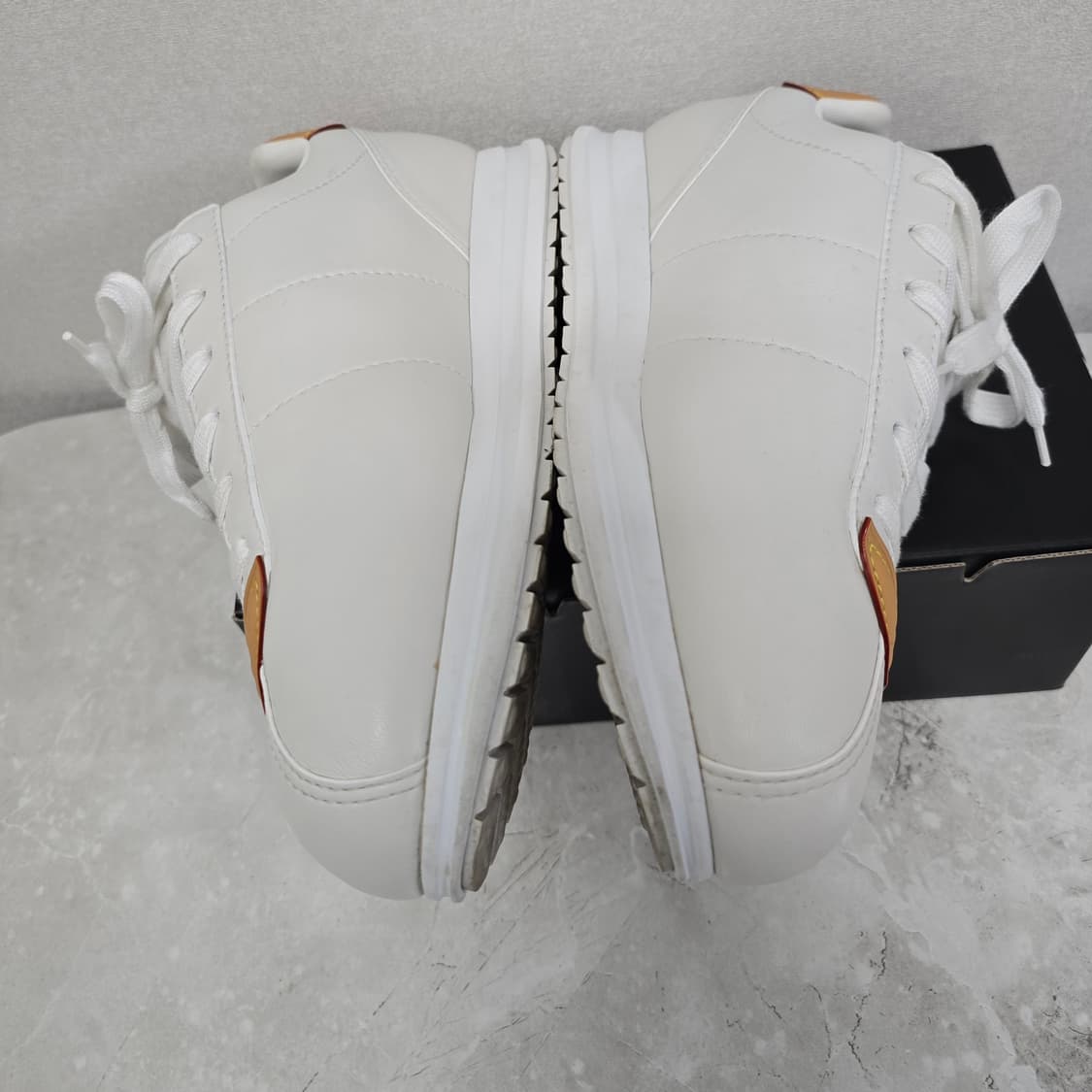 25fw 루이비통 LV 버터소프트 스니커즈 신발 9사이즈 280 285 상품이미지3